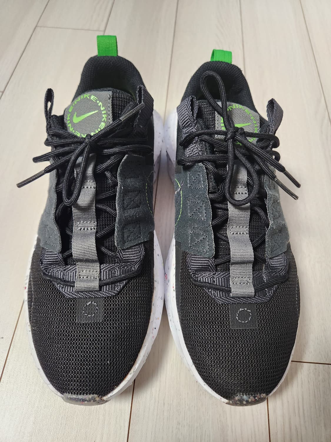 새상품급)나이키 운동화 크레이터 임팩트 블랙 다크 스모크 그레이 사이즈2 상품이미지2