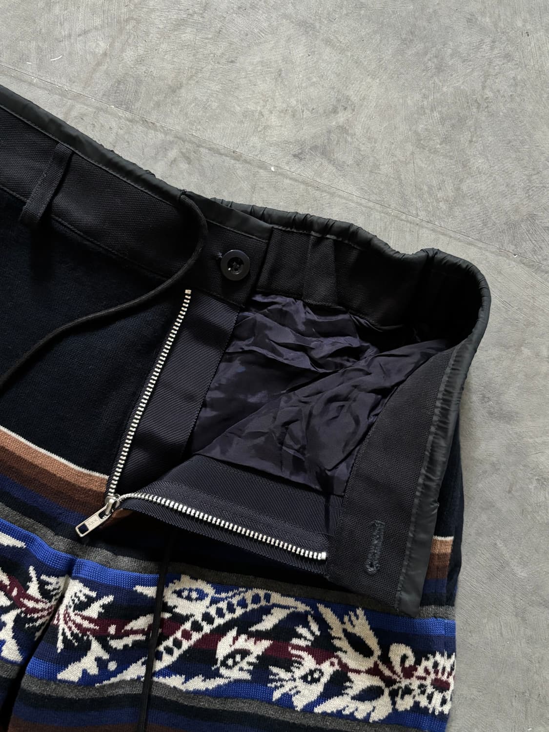 Sacai 사카이 네이비 패턴 쇼츠 상품이미지6