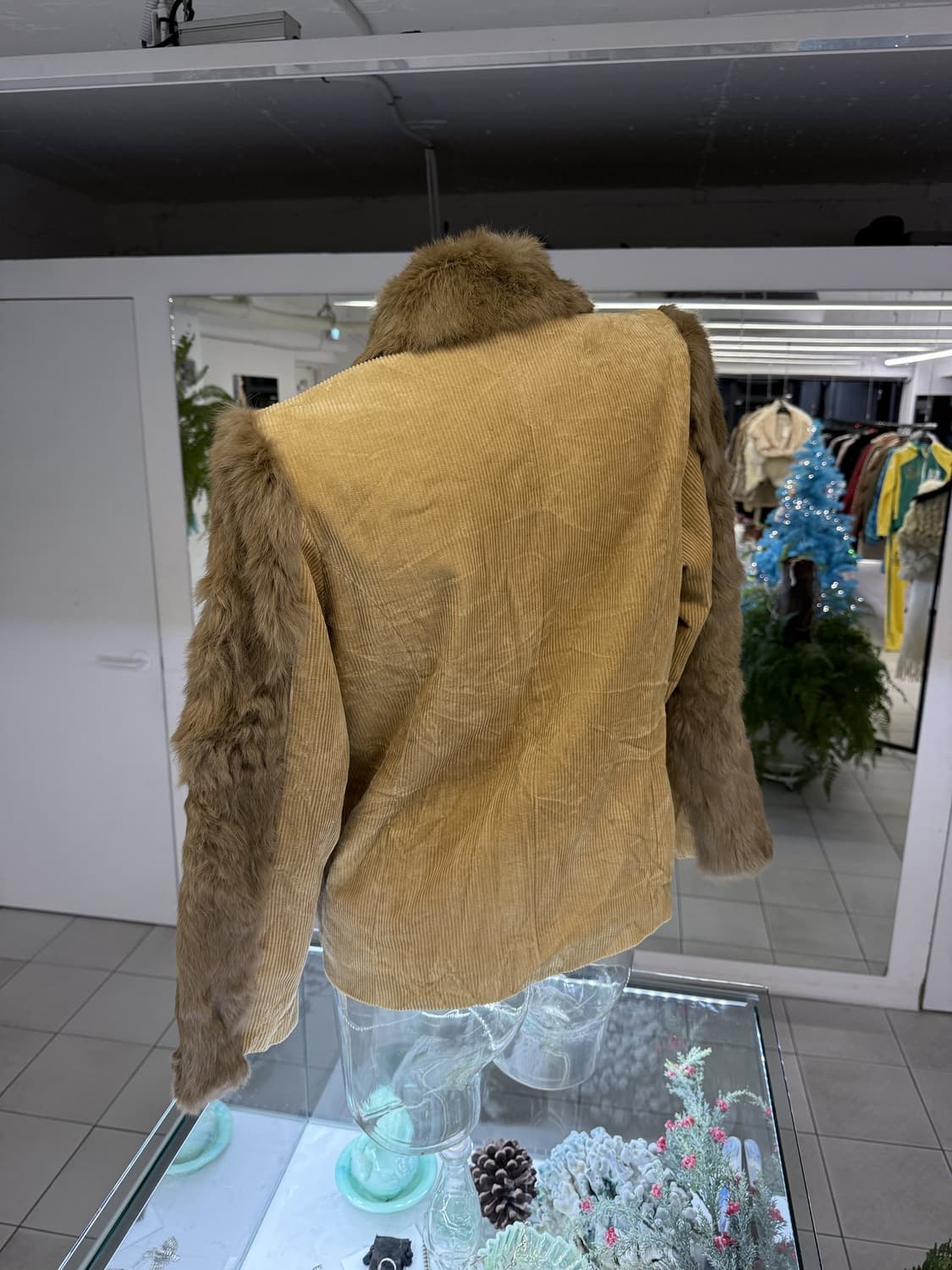 real fur trim corduroy zipup jacket 상품이미지4