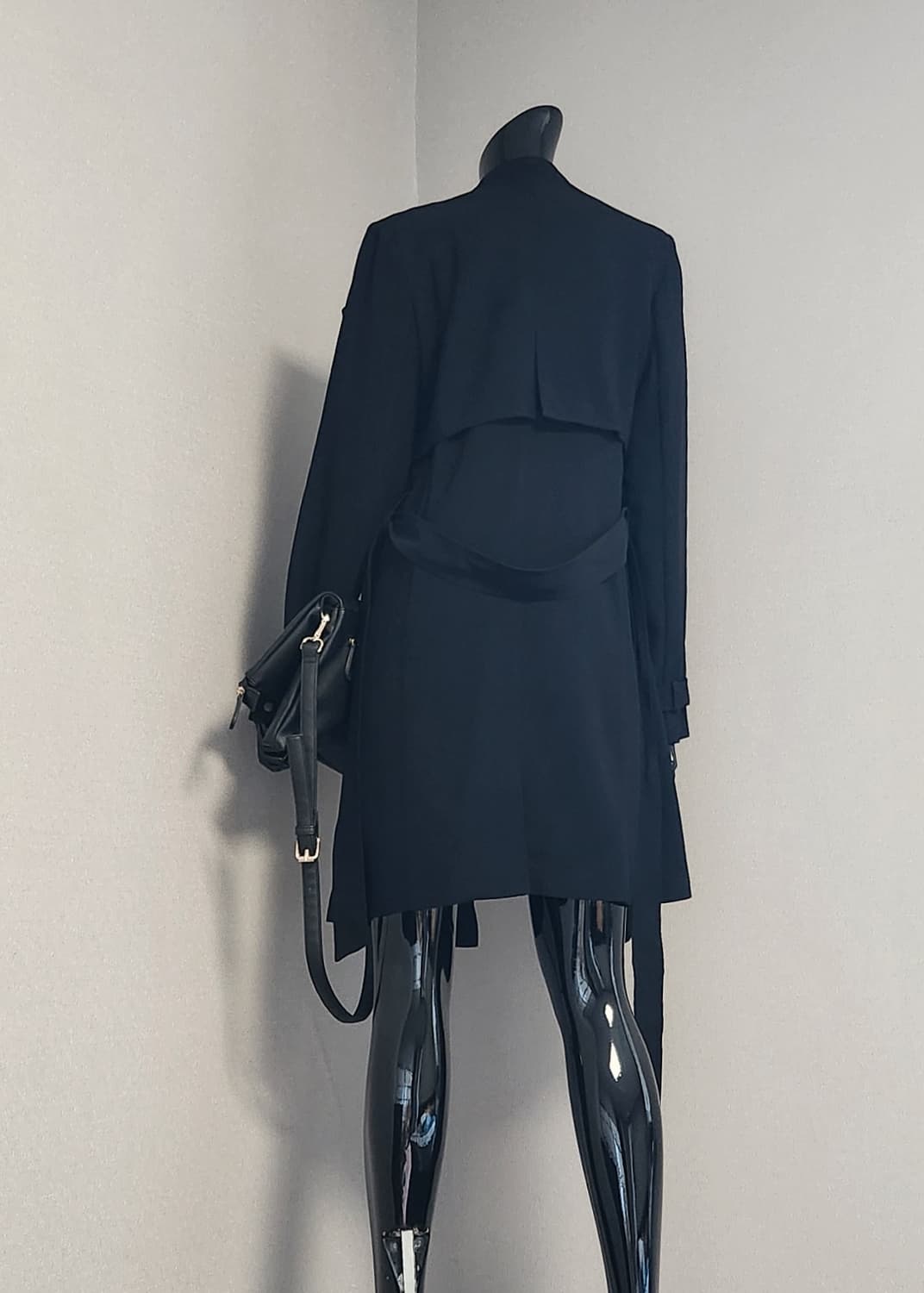 블랙  트렌치코트 상품이미지5