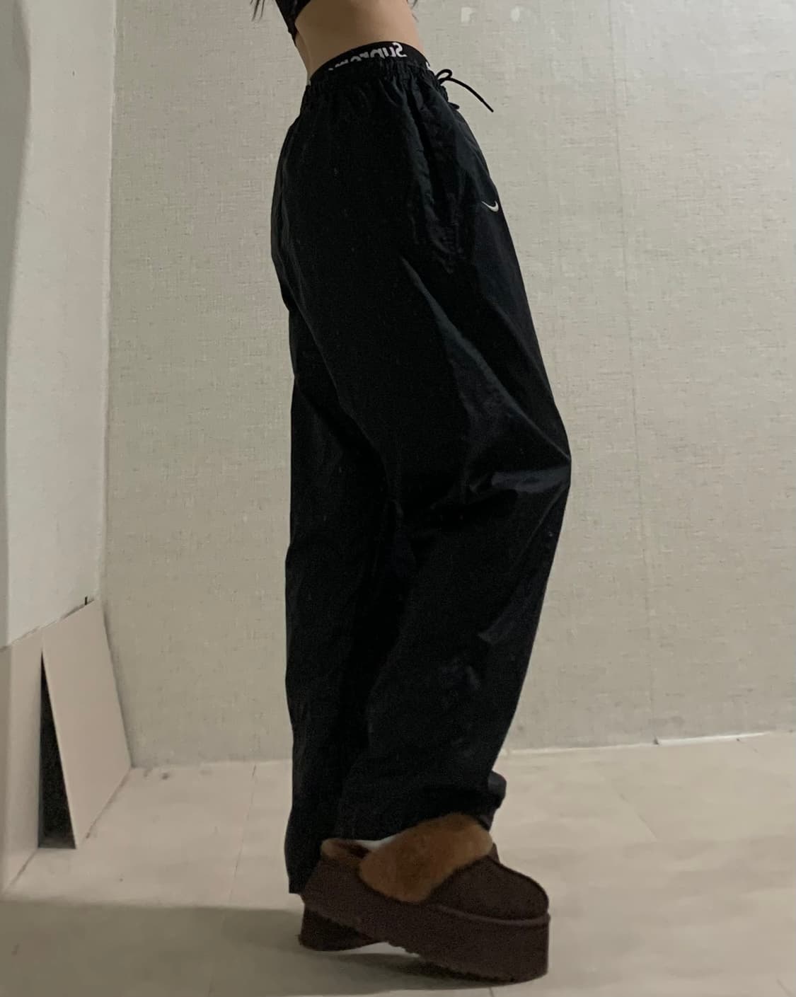 swoosh black training pants 상품이미지4