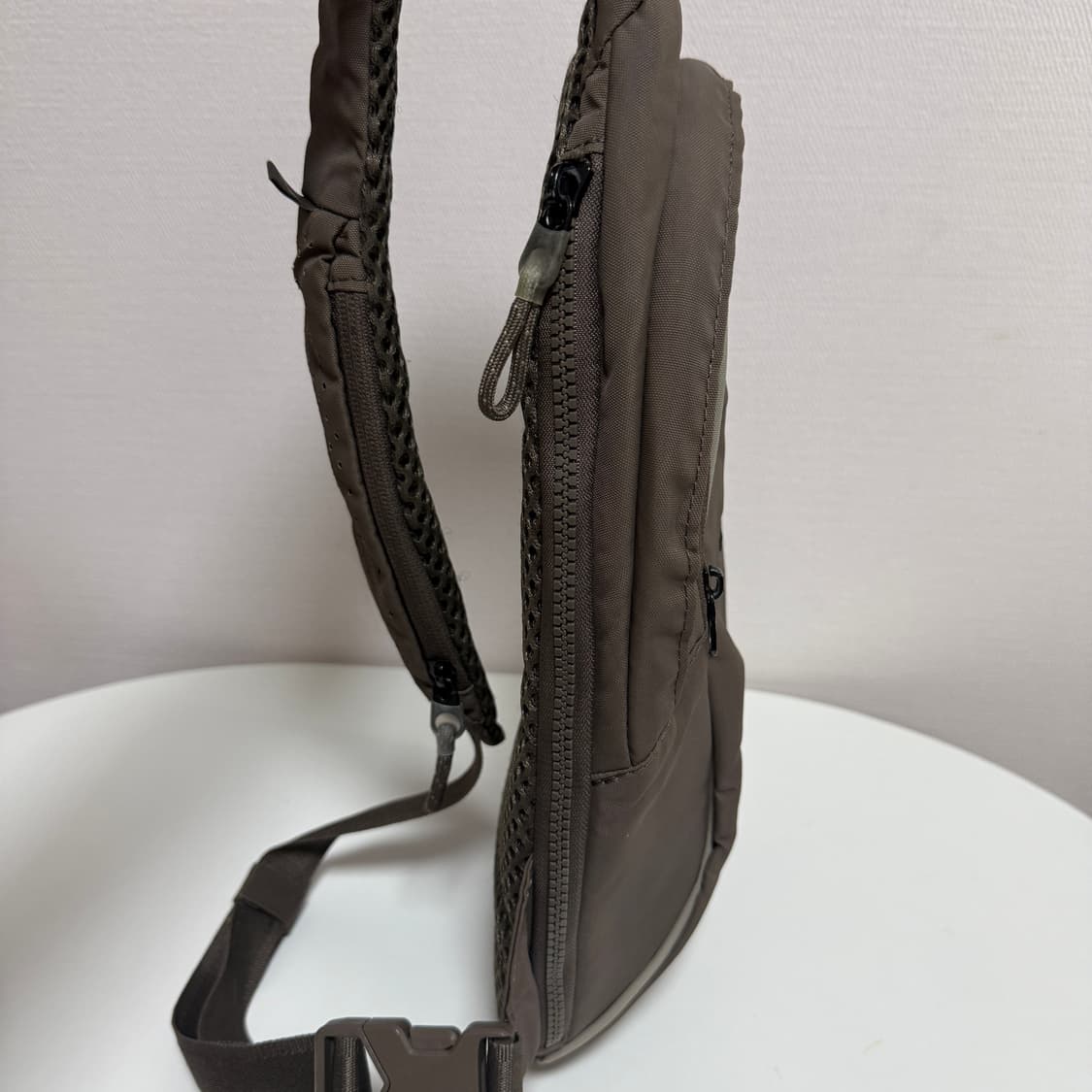 나이키 슬링백 모카컬러 상품이미지3