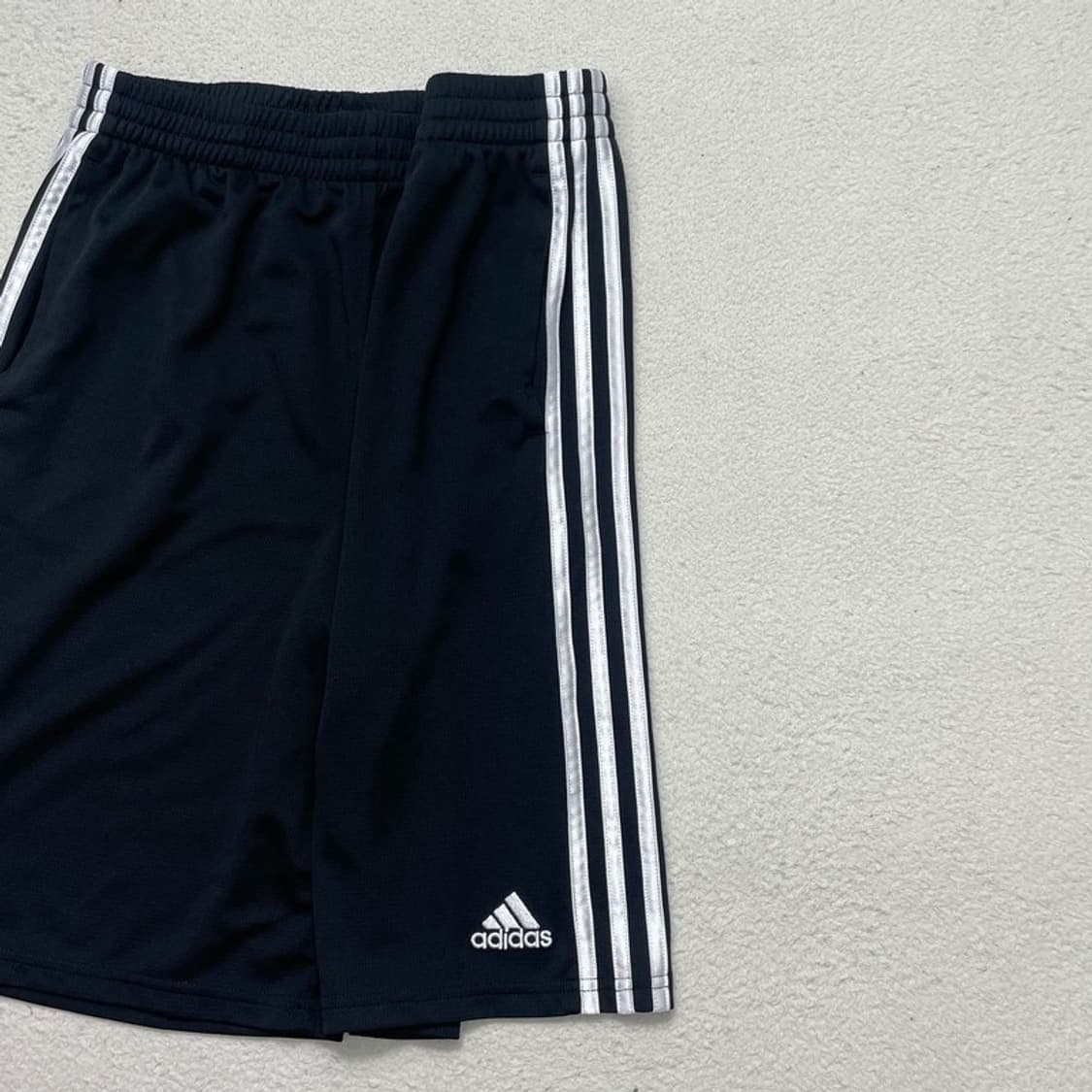 ADIDAS 트랙 하프팬츠 블랙 XL 상품이미지3