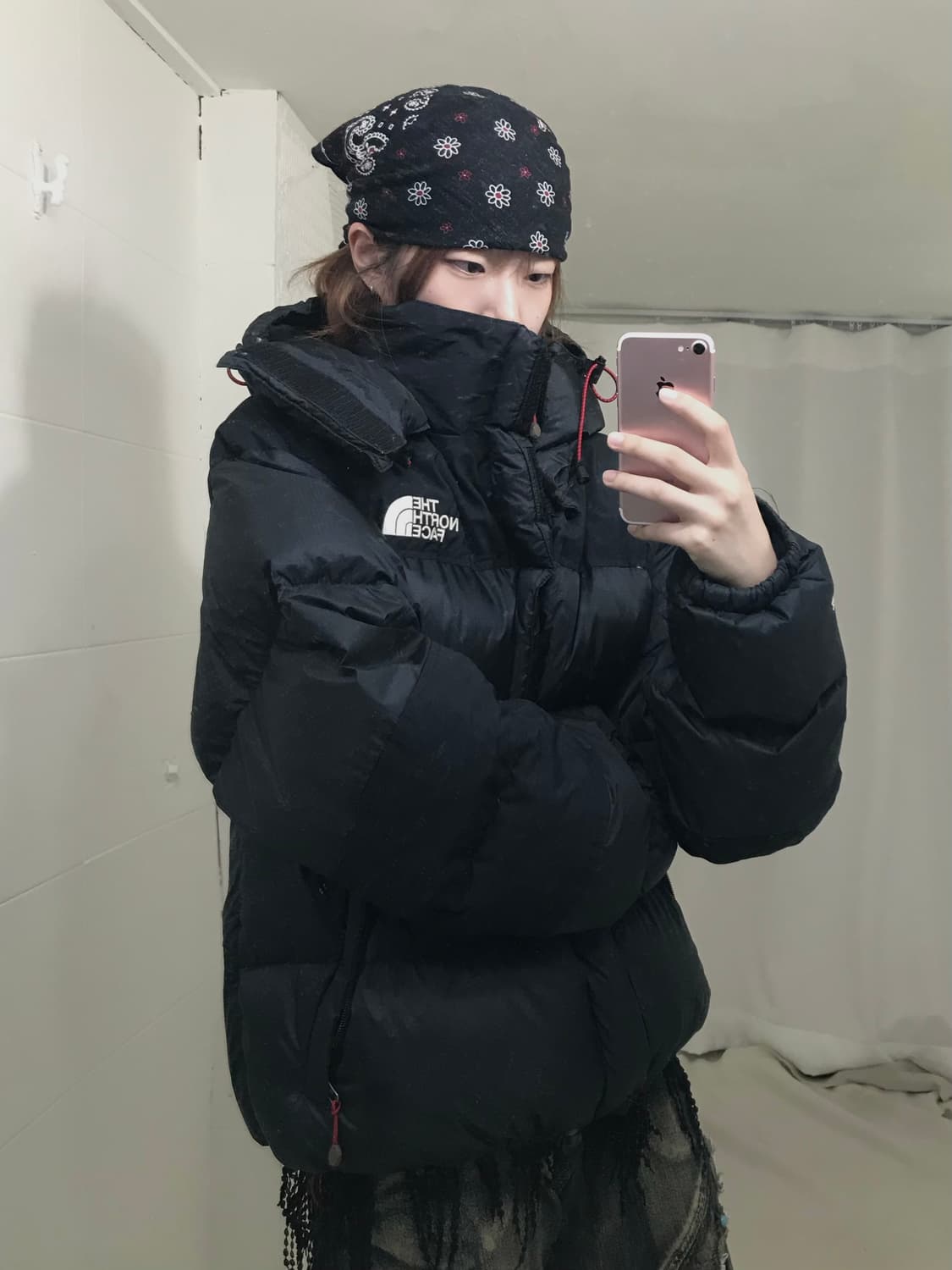 노스페이스 블랙 서밋 시리즈 700 눕시 패딩 푸퍼 상품이미지3