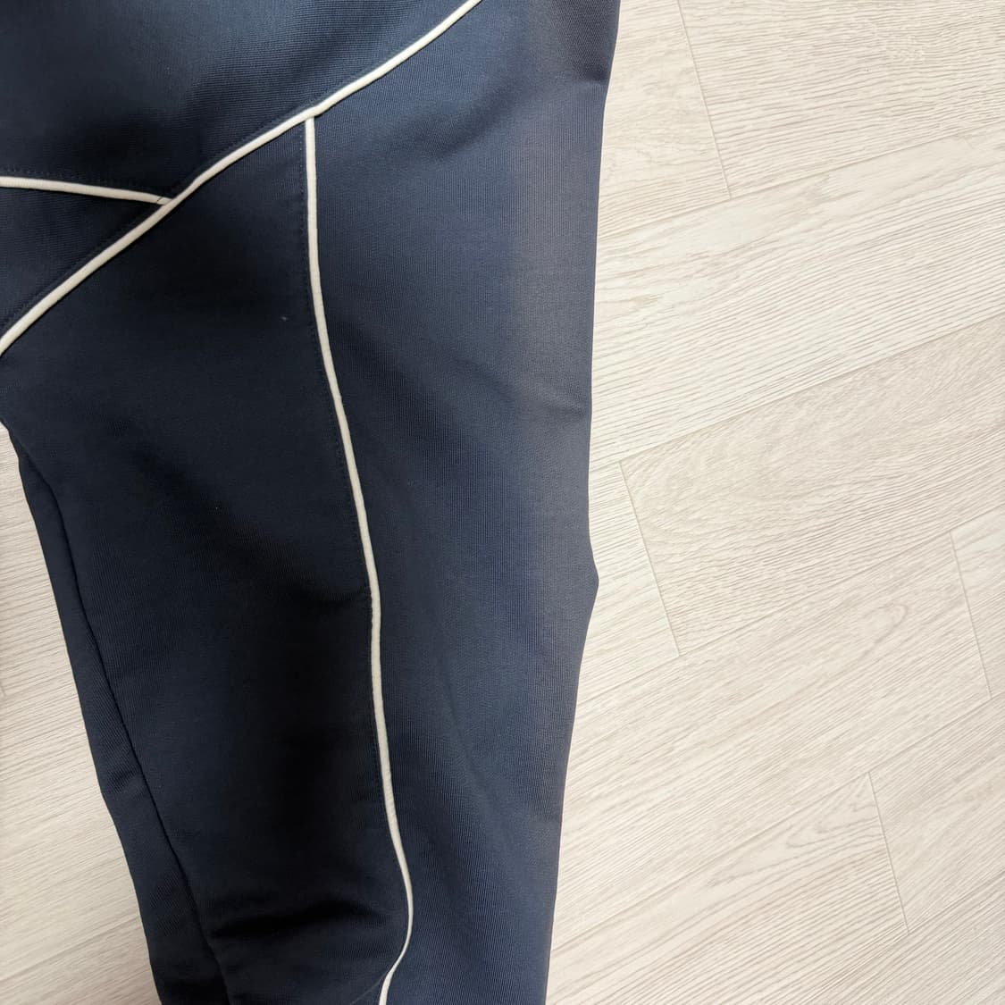 팔라스 후드티 상품이미지4