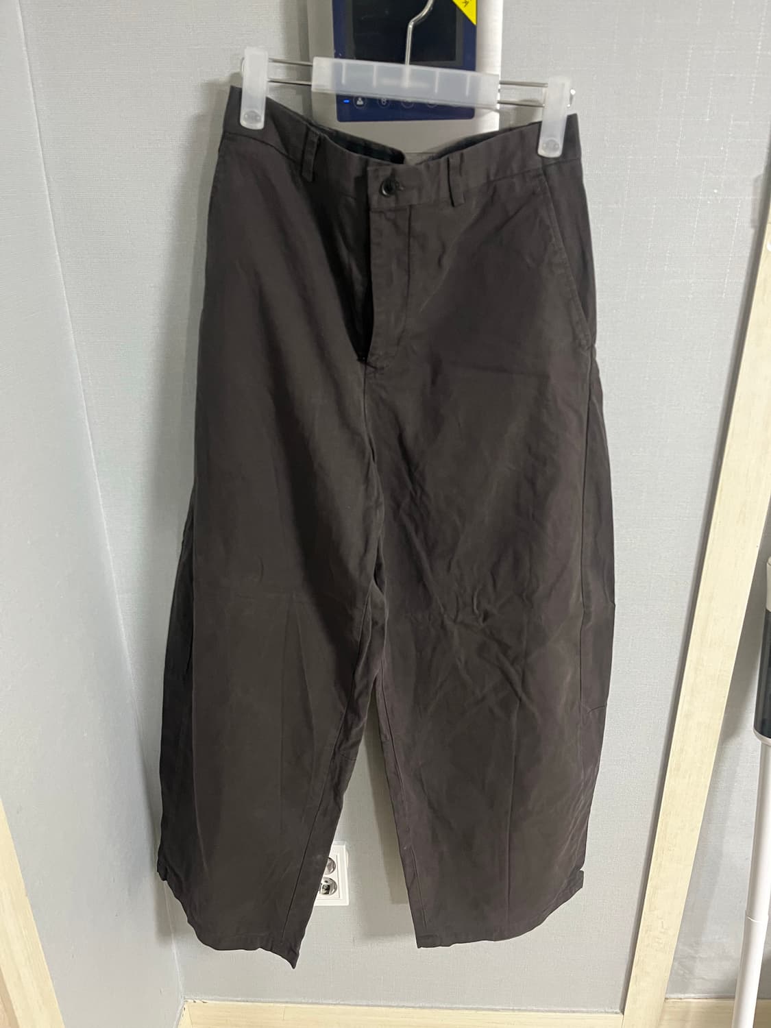 해칭룸 와이드 커브 트라우져 차콜 3 상품이미지1