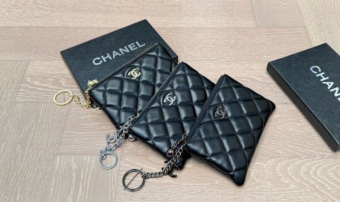 샤넬뷰티 램스킨 동전지갑 파우치 은장 풀박스  상품이미지3