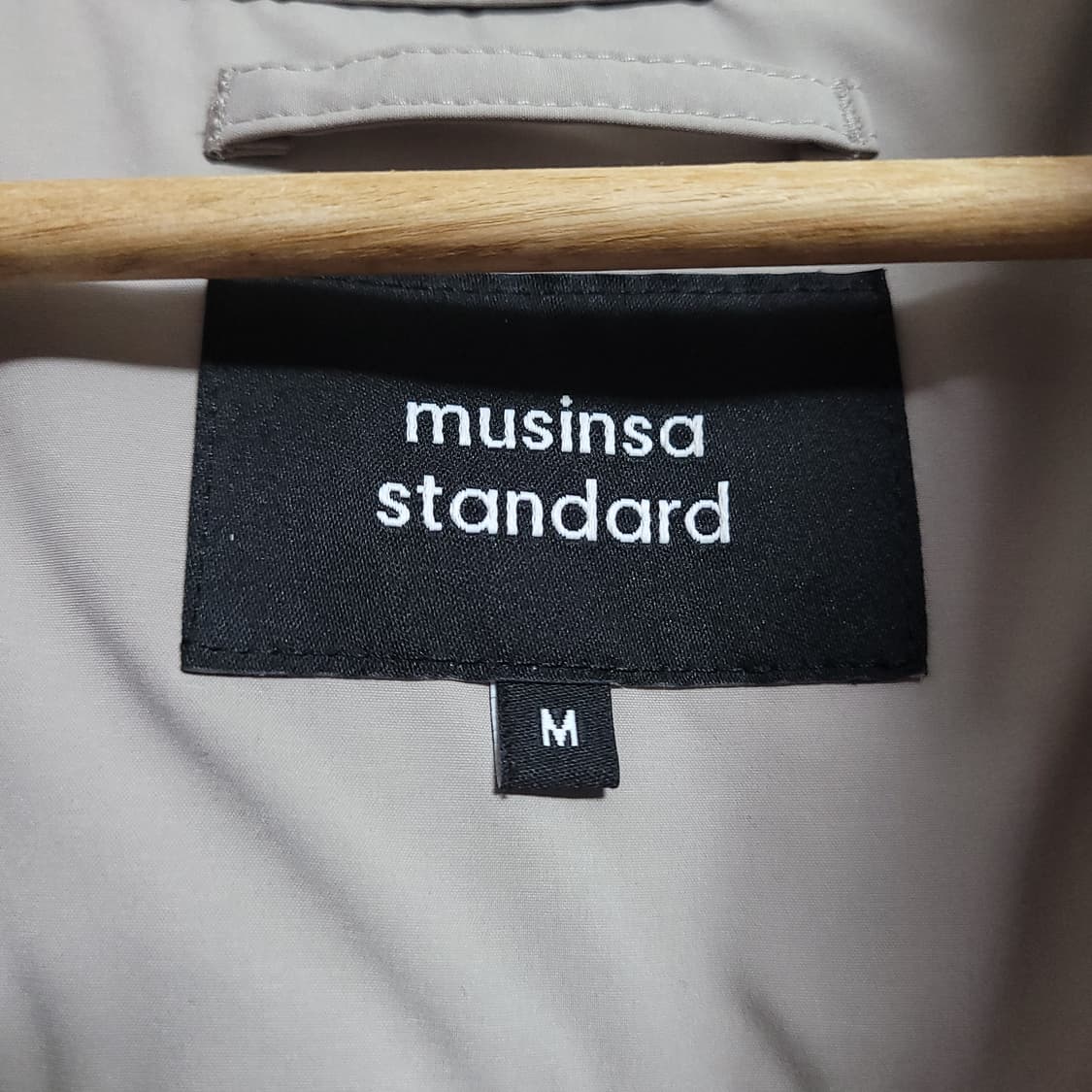 (M) 무신사 스텐다드 숏패딩 점퍼 더스티 베이지 상품이미지3