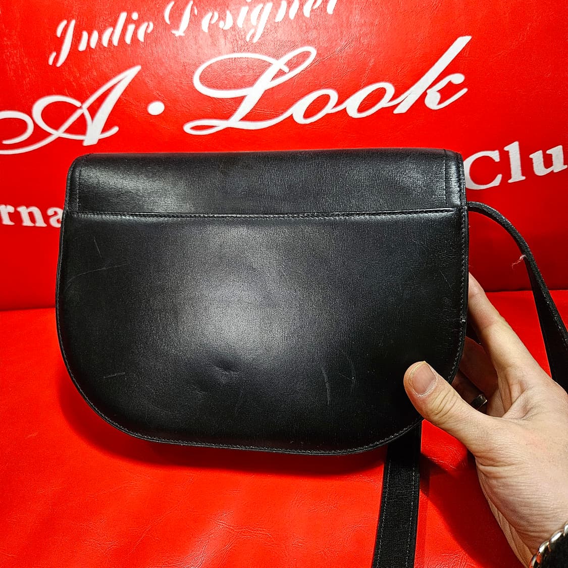 크리스찬 디올(Christian Dior) 빈티지 CD로고 반달 크로스백 상품이미지8