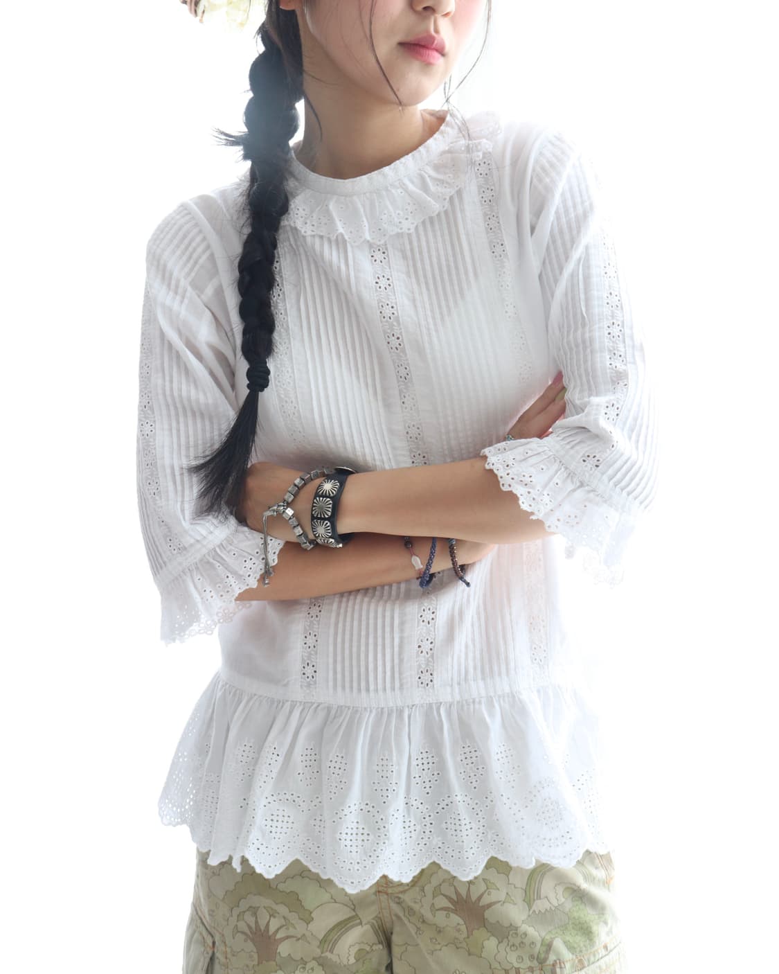 [Beams Boy] Frill Lace Pintuck Blouse 상품이미지1