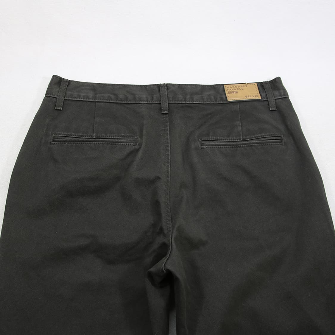 (착용컷) MARGARET HOWELL x EDWIN 치노 팬츠 (31) 상품이미지8