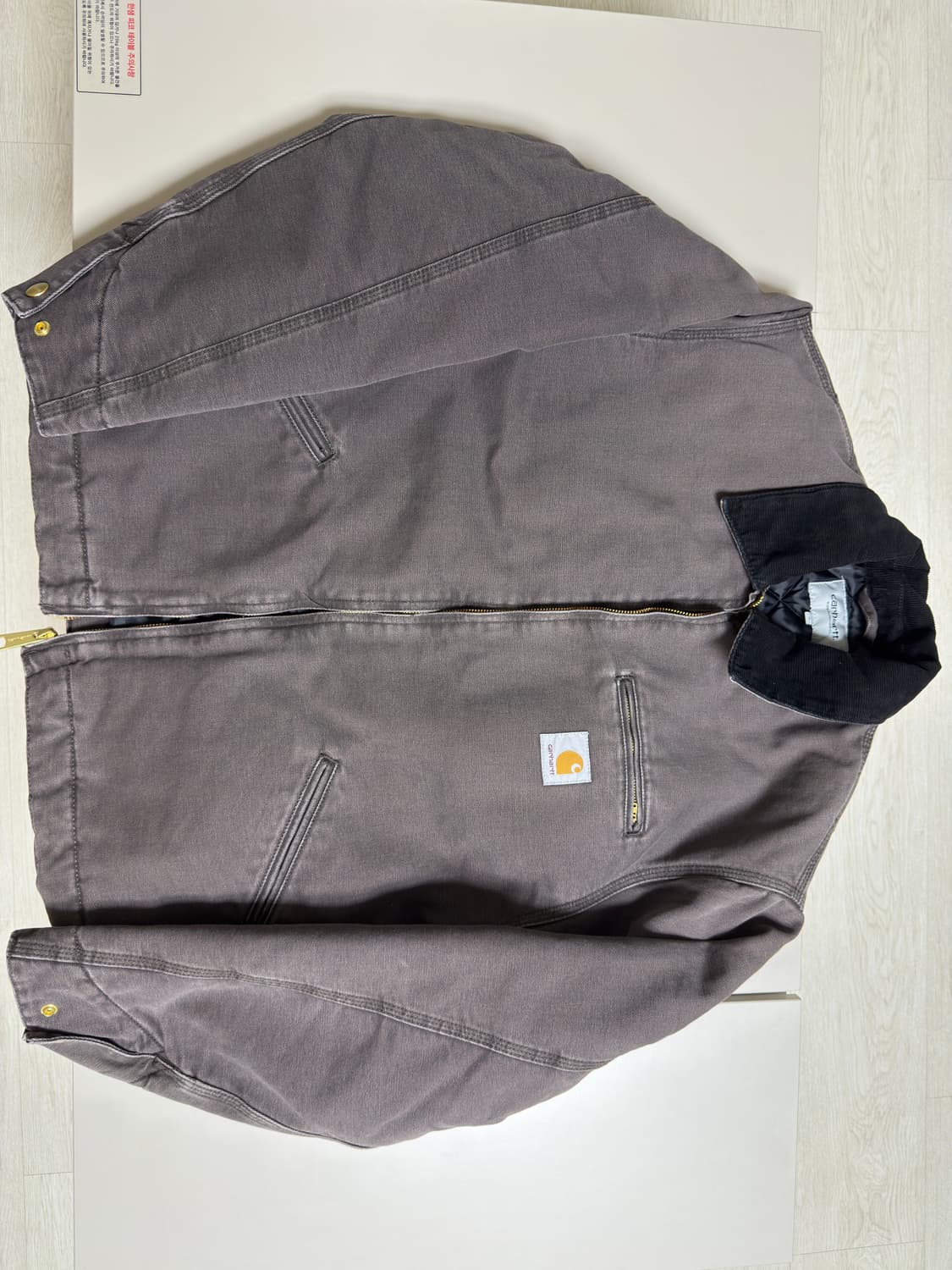 칼하트 WIP OG 디트로이트 자켓 토바코 블랙 상품이미지1