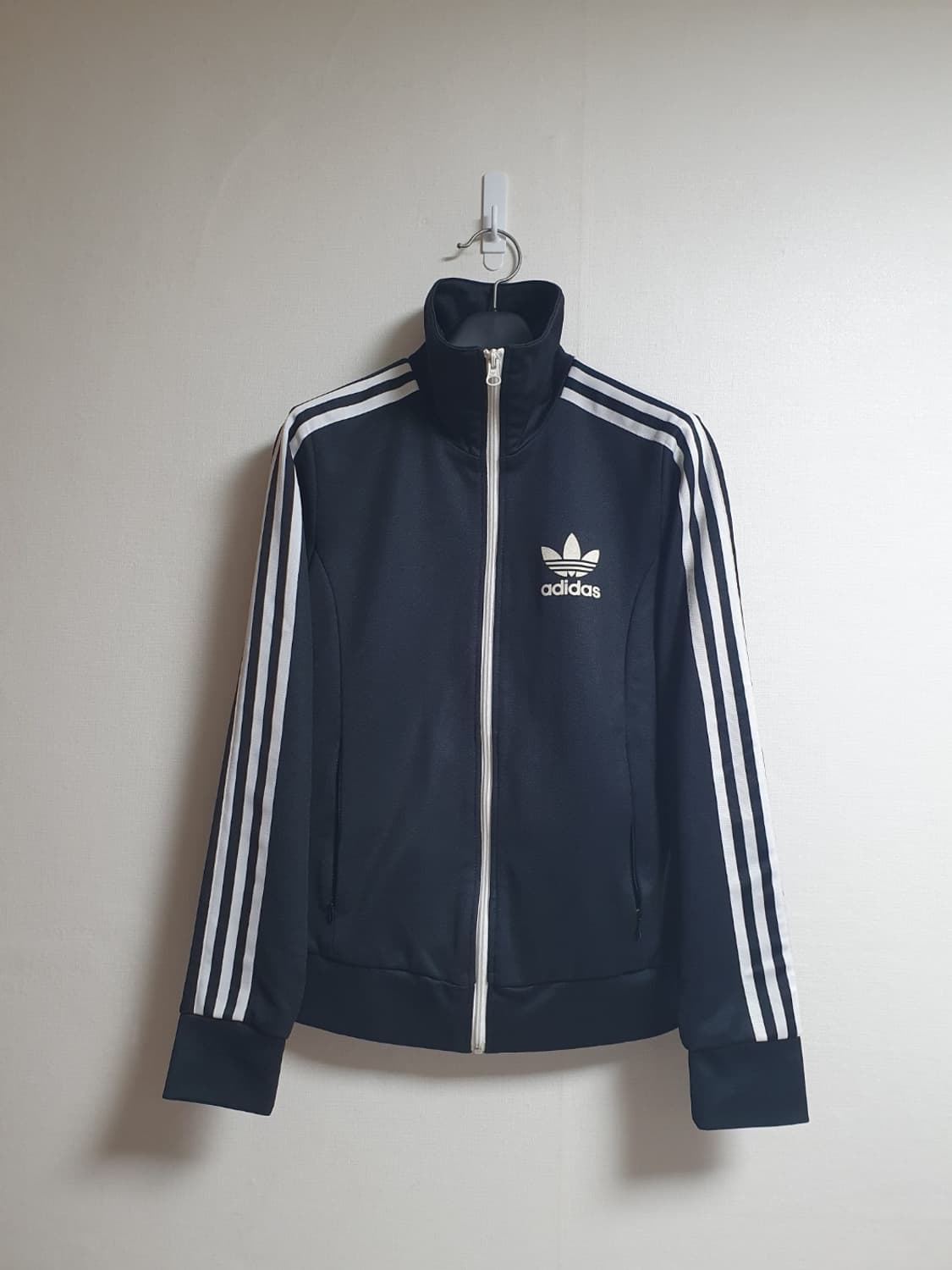 아디다스 유로파 트랙탑 가든 플라워 패턴 져지 블랙 95 상품이미지2