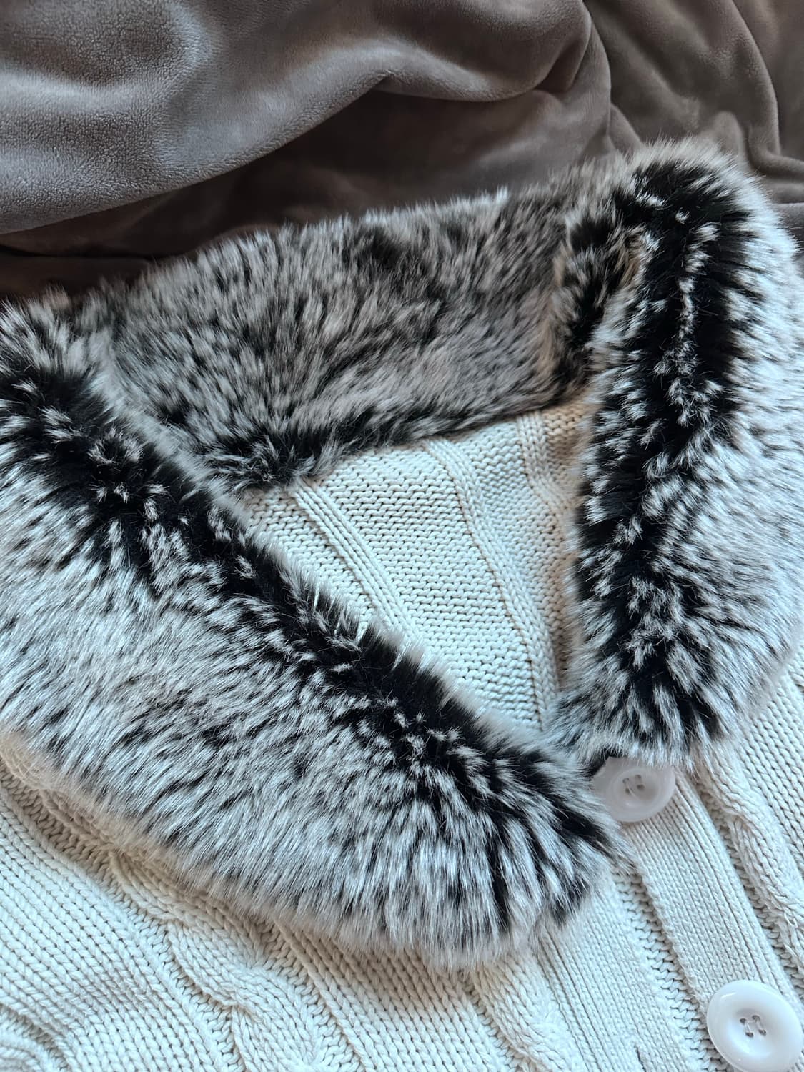 홍콩 퍼 가디건 판매합니다 상품이미지2