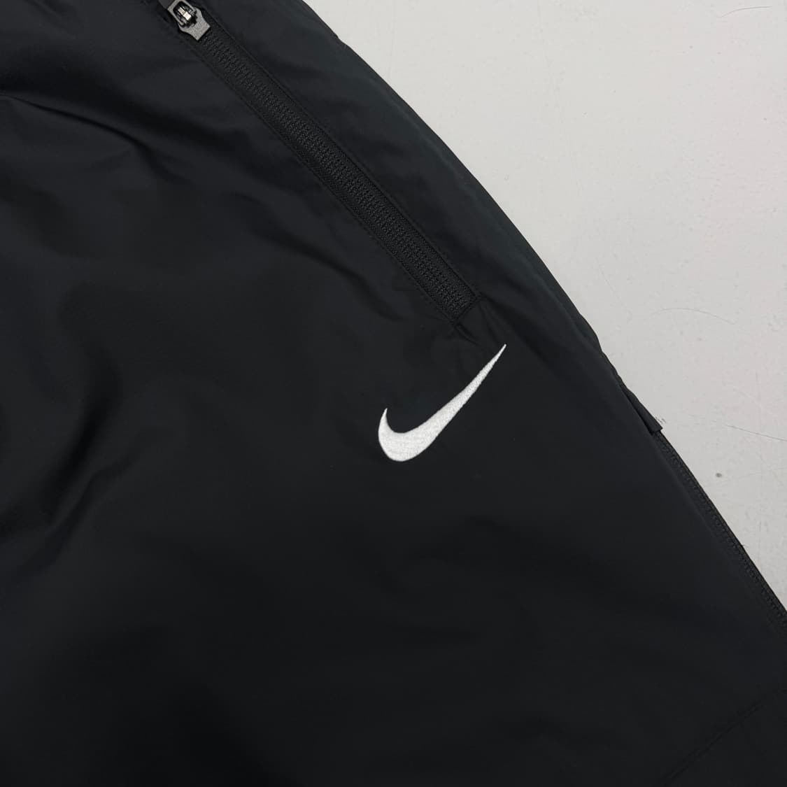 나이키 스우시 올드스쿨 와이드 바람막이 트랙팬츠 상품이미지3