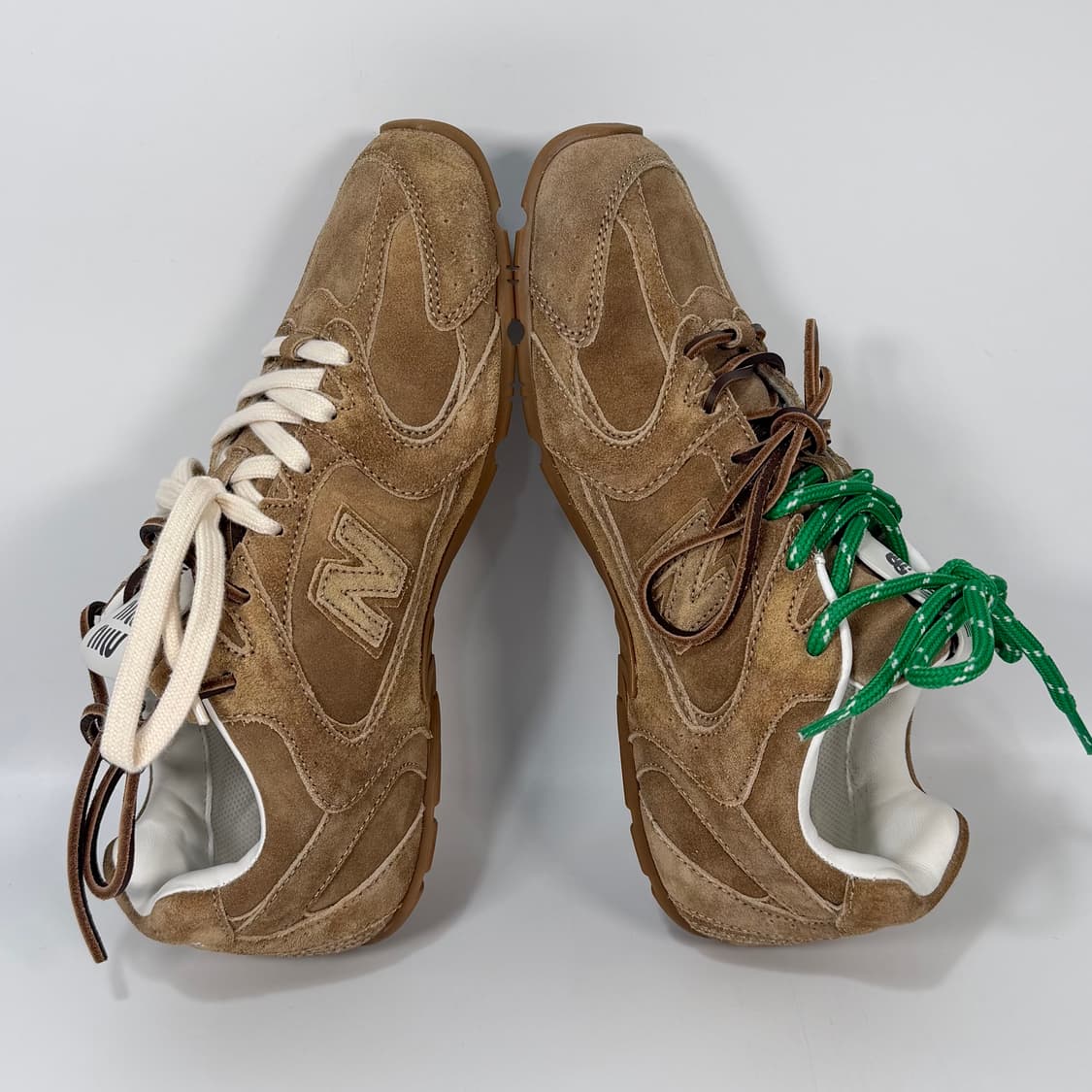 미우미우 x 뉴발란스 530 스웨이드 메쉬 스니커즈 (250)  상품이미지5