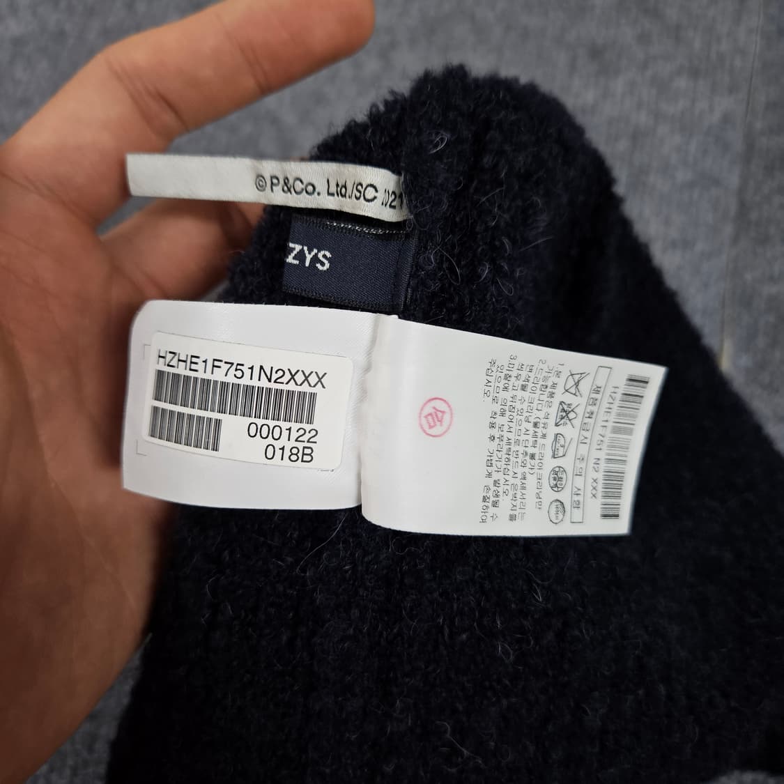 헤지스 네이비 패딩턴 자수 울혼방 비니(급처) 상품이미지4