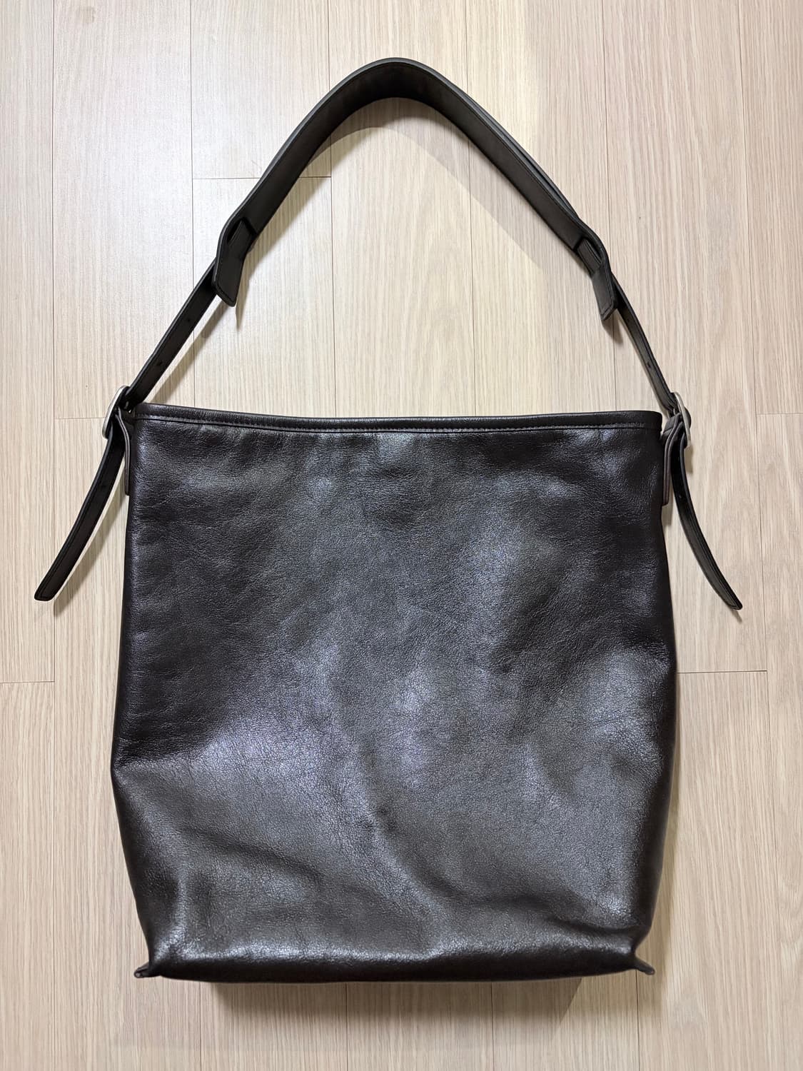 프로퍼빌롱잉즈 자루백 jaru 애쉬브라운 상품이미지1