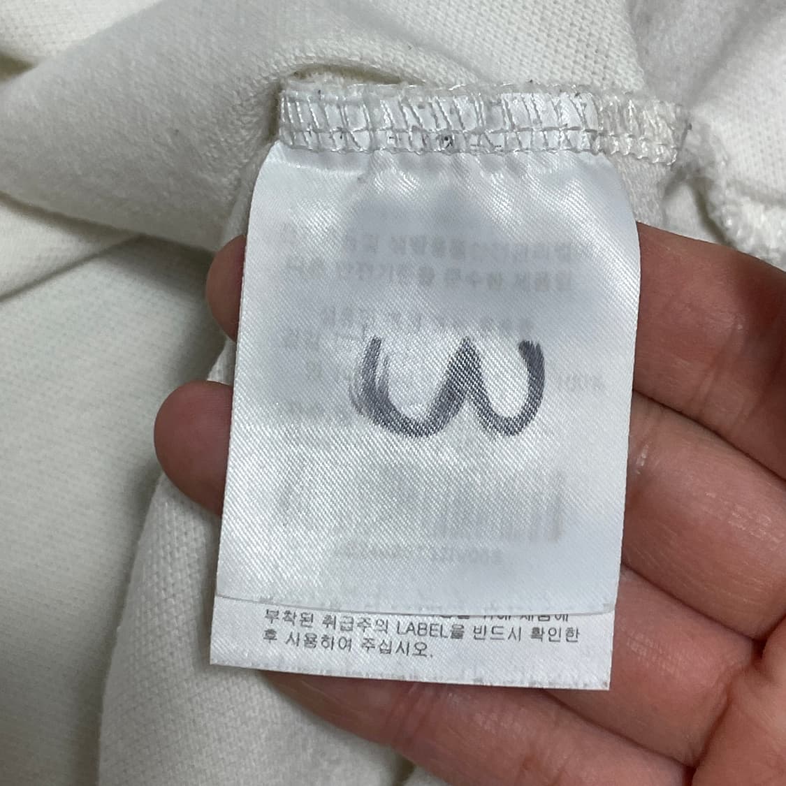 리 스몰로고 화이트 크롭티셔츠 남성S 상품이미지5