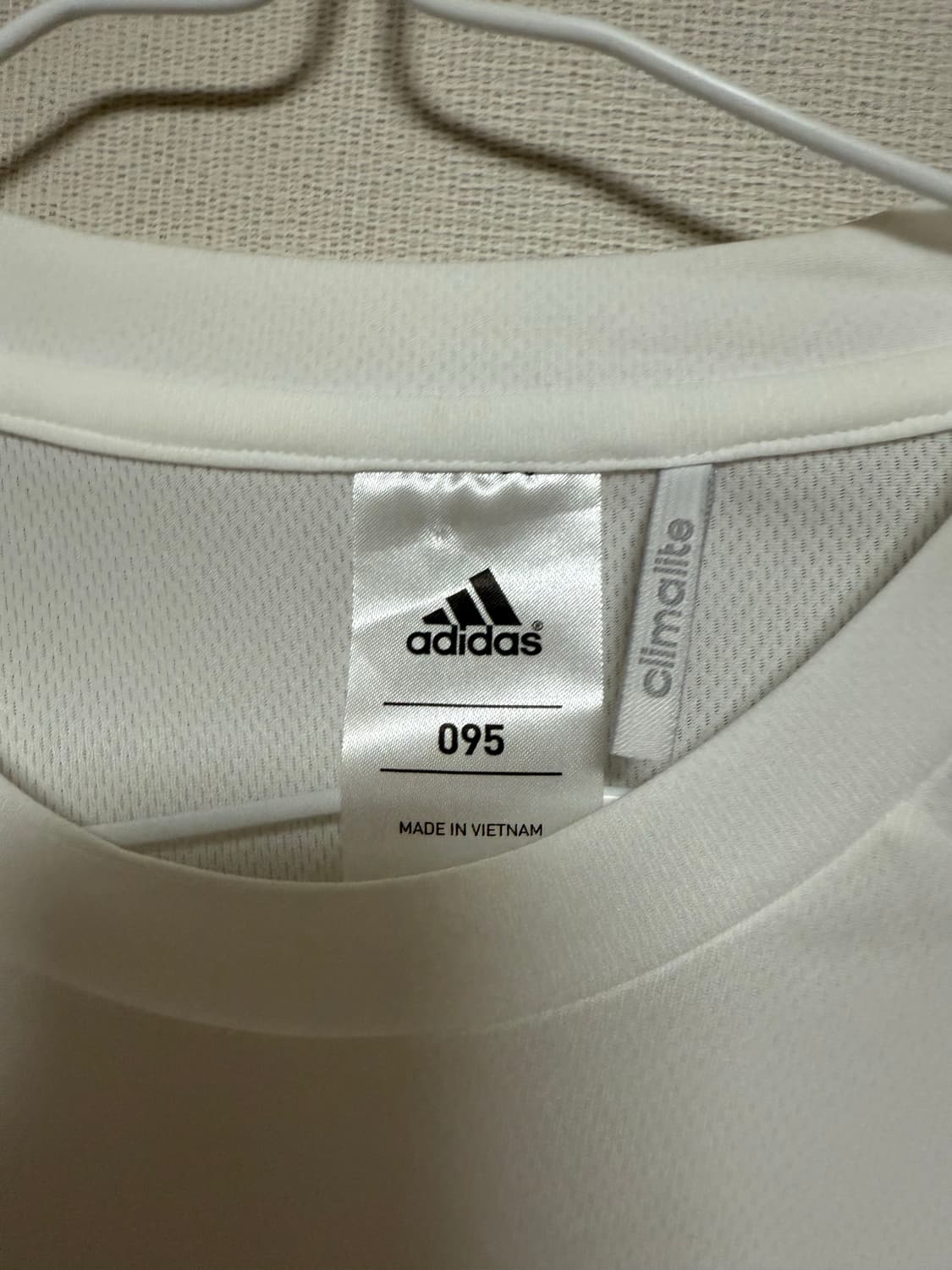 아디다스 화이트 상의 기본템 상품이미지2