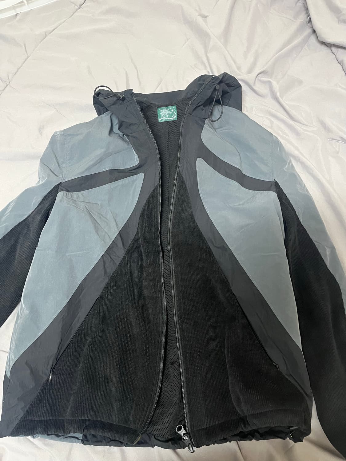 더콜디스트모먼트 바람막이 상품이미지1