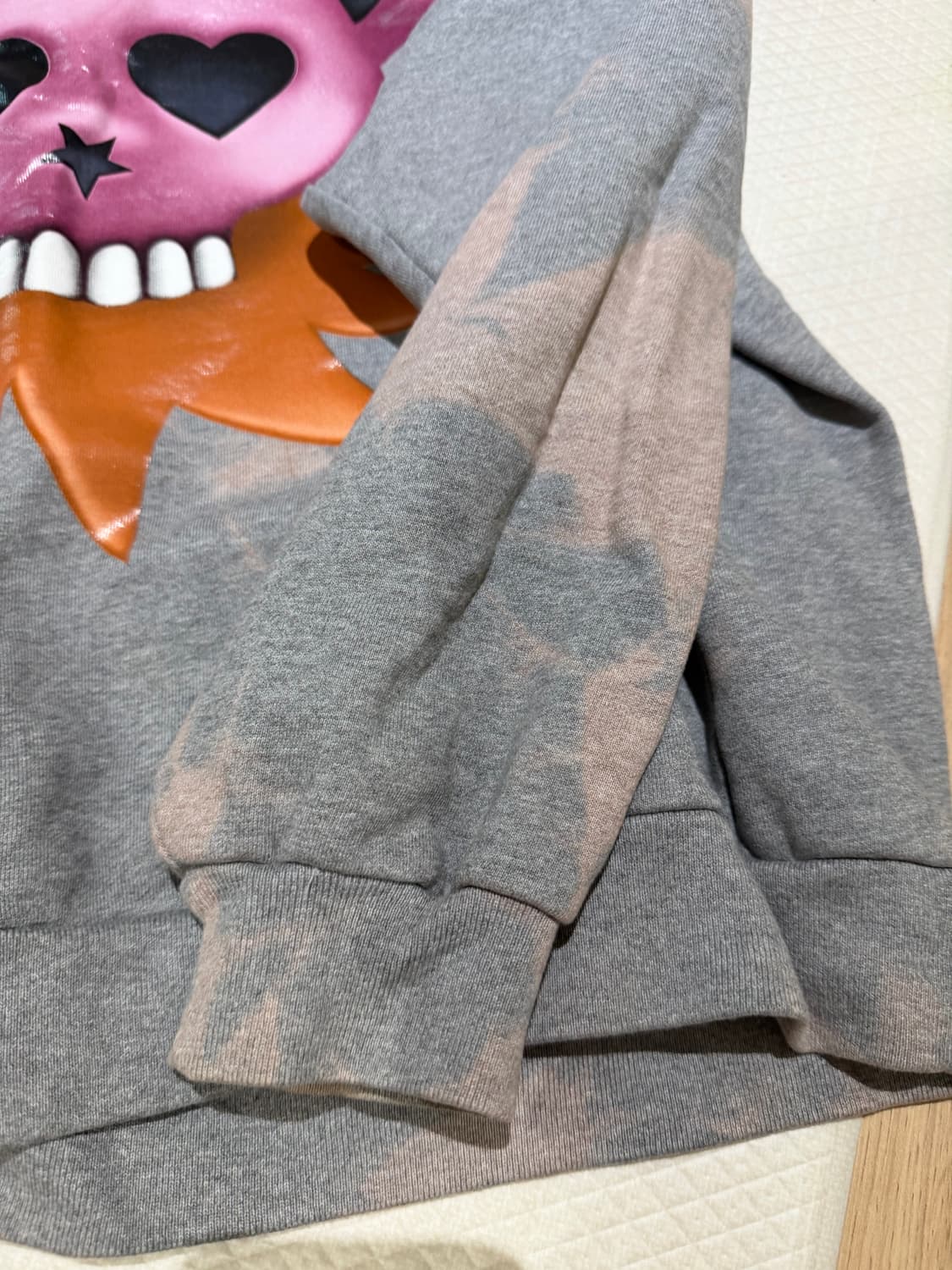 아크네스튜디오 그레이 맨투맨 상품이미지2