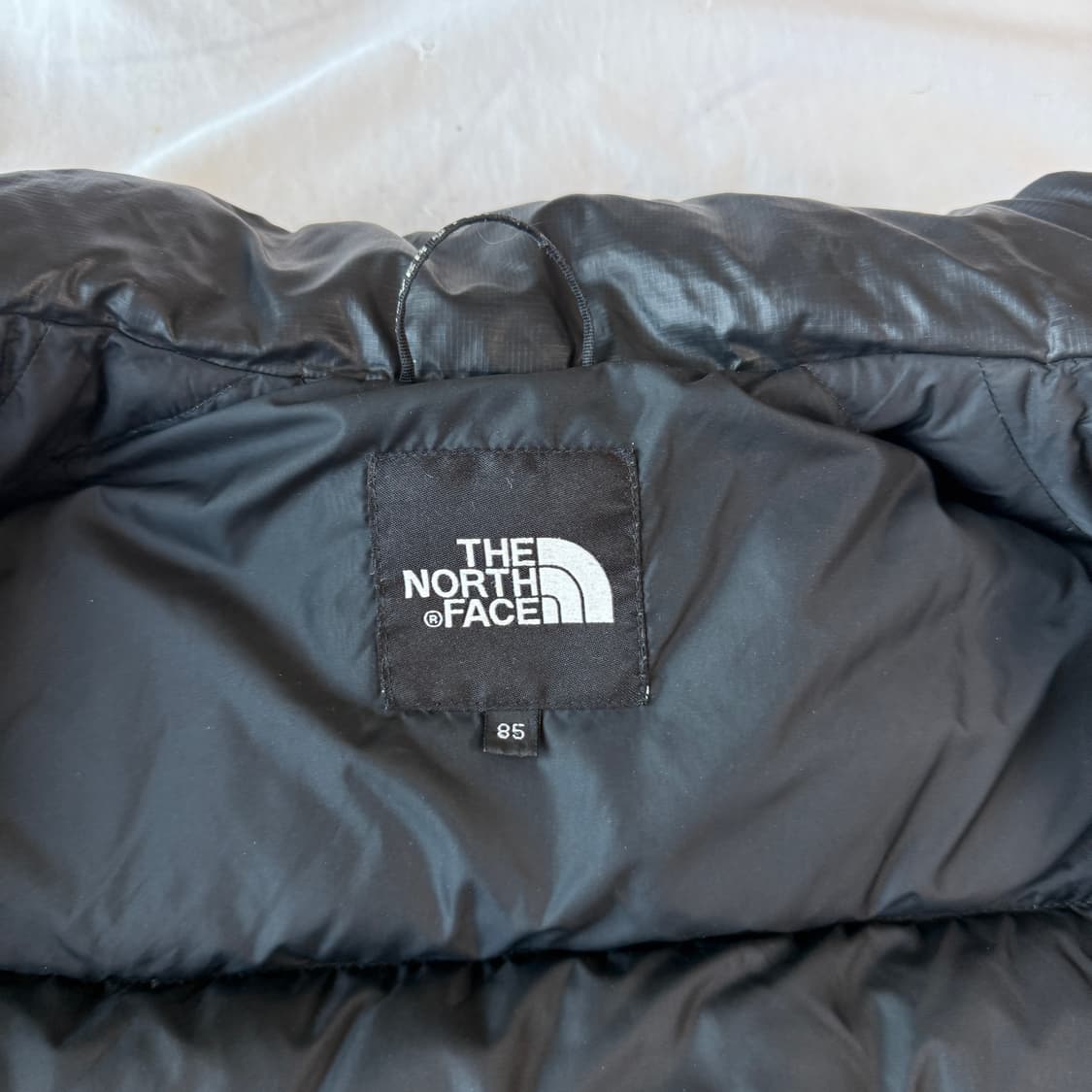 노스페이스 눕시 블랙 700필 구스다운 패딩 상품이미지4