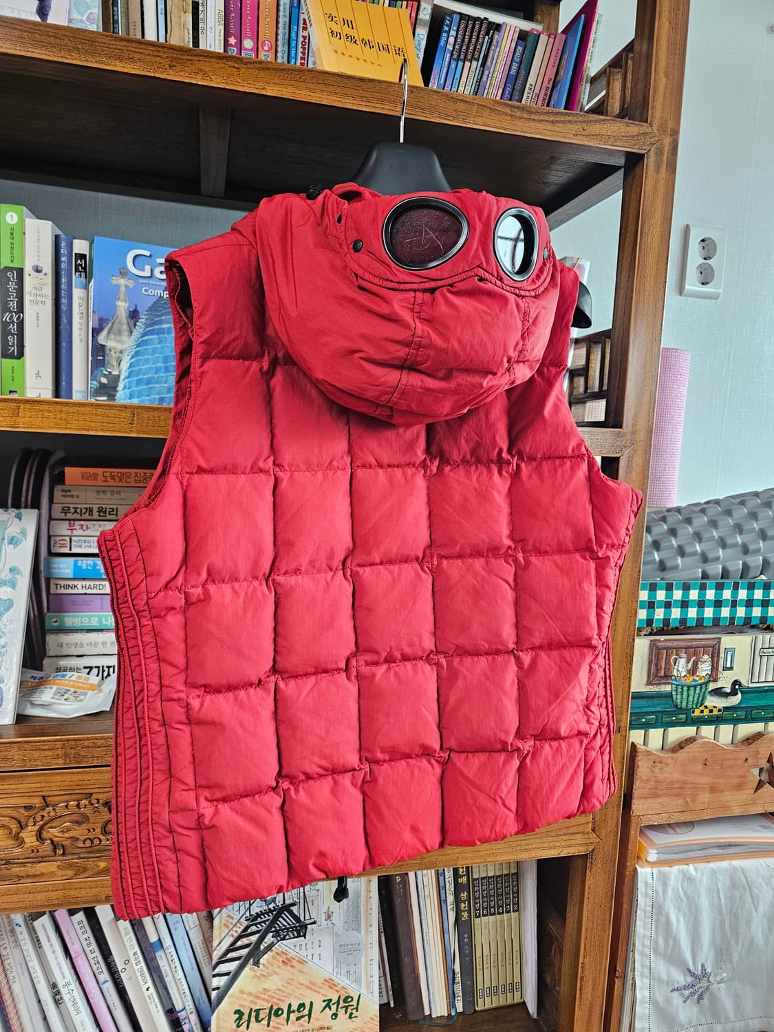 CP컴퍼니 패딩 조끼 100싸이즈 멋있는 부담없는 레드컬러  씨피 상품이미지1