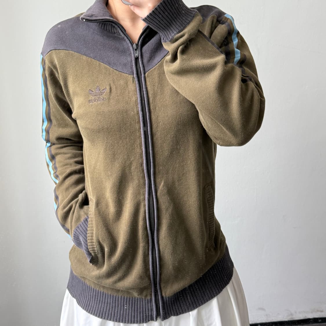 [L] 아디다스 카키 니트집업 상품이미지2