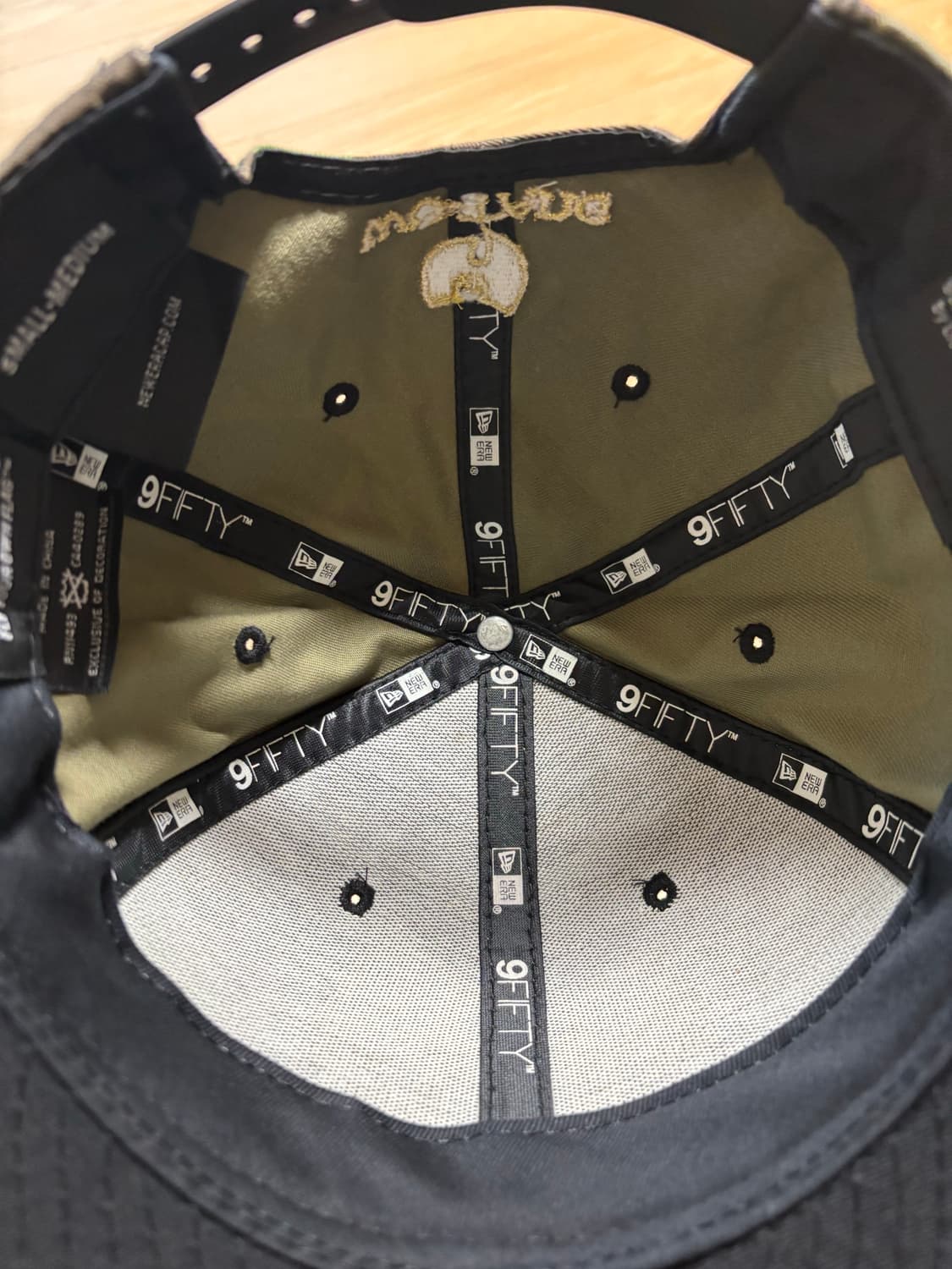 우탱클랜 뉴에라 모자 상품이미지4