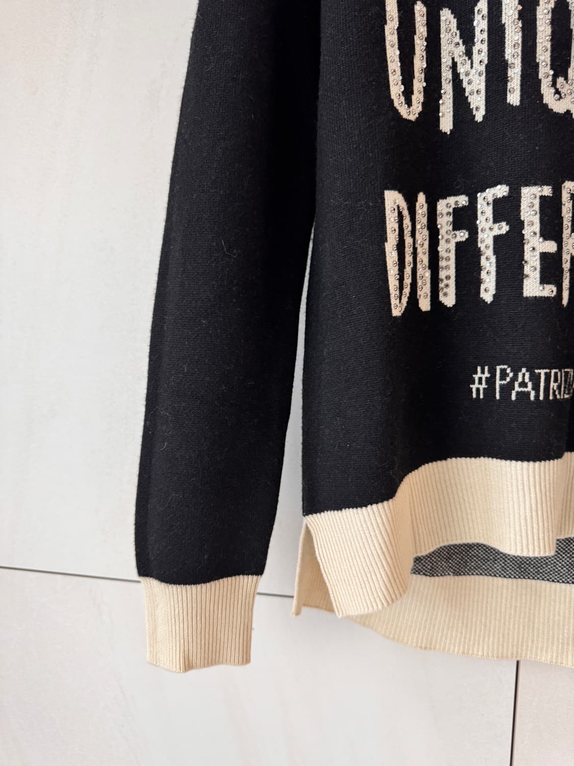 새상품 Patrizia Pepe 블랙 배색 니트0 (44,55사이즈 가능 상품이미지2