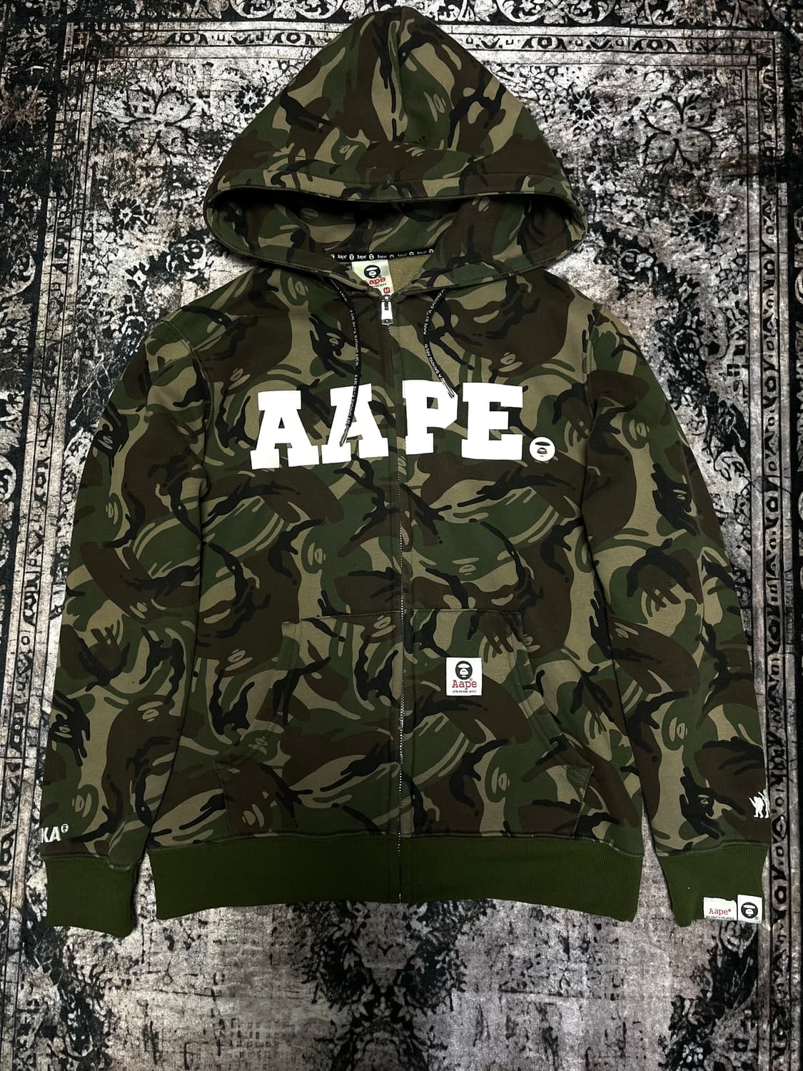 에이프 카모플라쥬 후드집업 상품이미지1