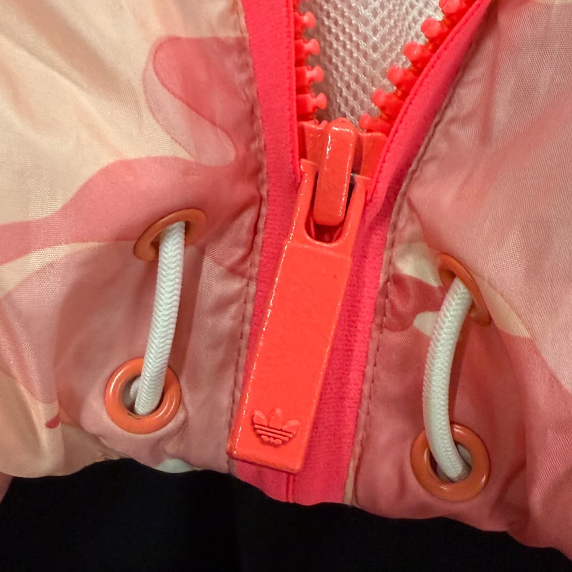 아디다스 핑크 카모 바람막이 상품이미지5