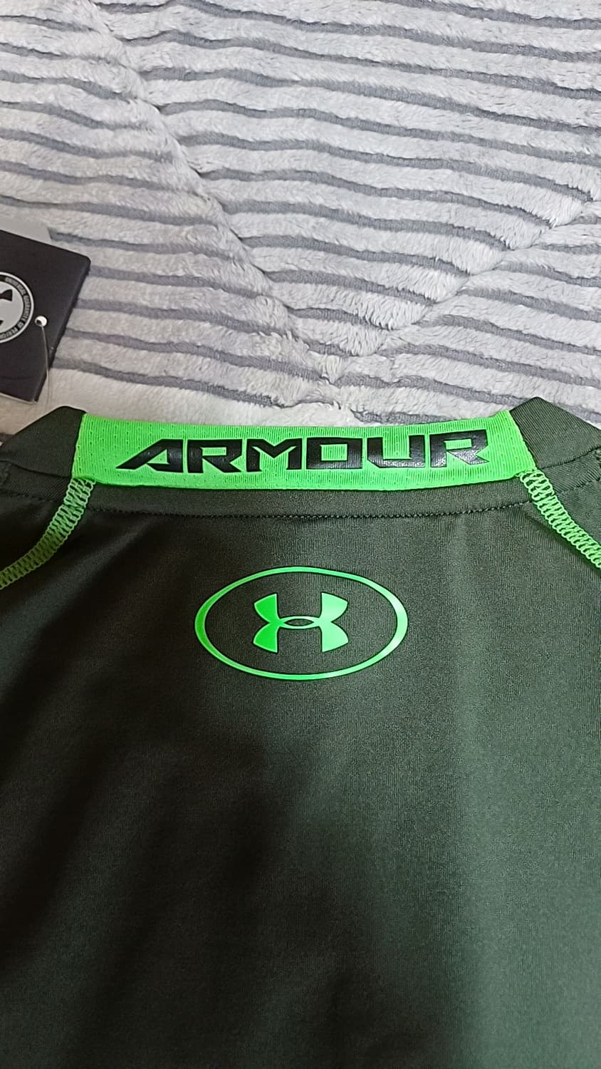 언더아머 컴프레션 95 가슴41 기장62 상품이미지6