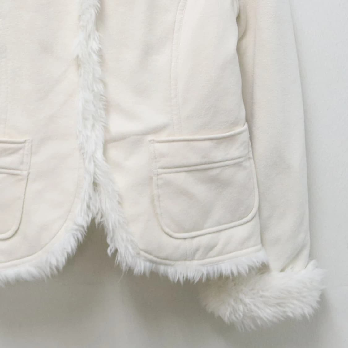 L.A. BEAU-JE 화이트 퍼 스웨이드 자켓 64320 상품이미지4