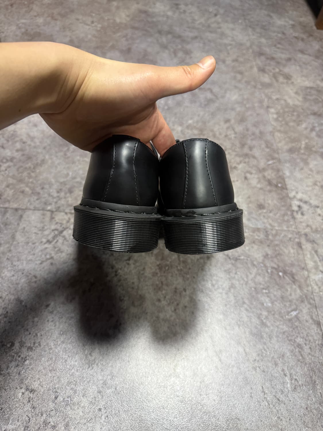 닥터마틴 1461 모노 250 새상품급 상품이미지3