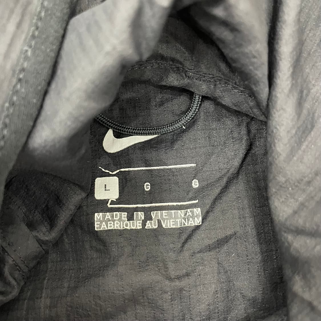 나이키 러닝 경량 바람막이 상품이미지2