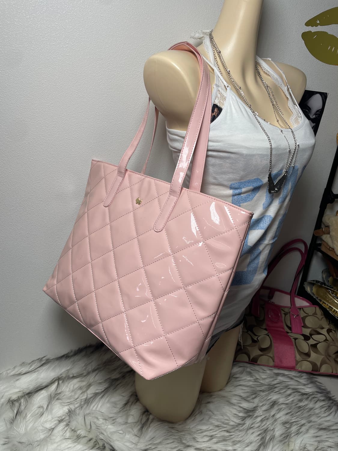 Agatha 아가타 핑크 에나멜 토트백 상품이미지1