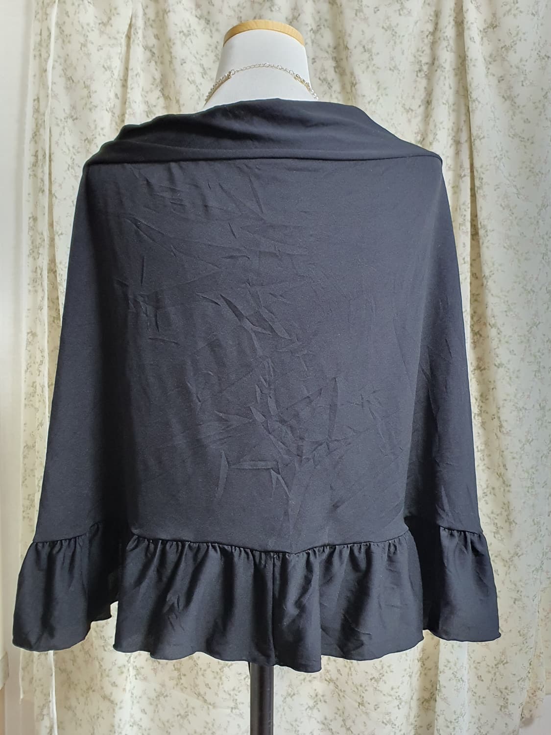 [일본빈티지] 검정색 프릴 매듭 볼레로 가디건 상품이미지2