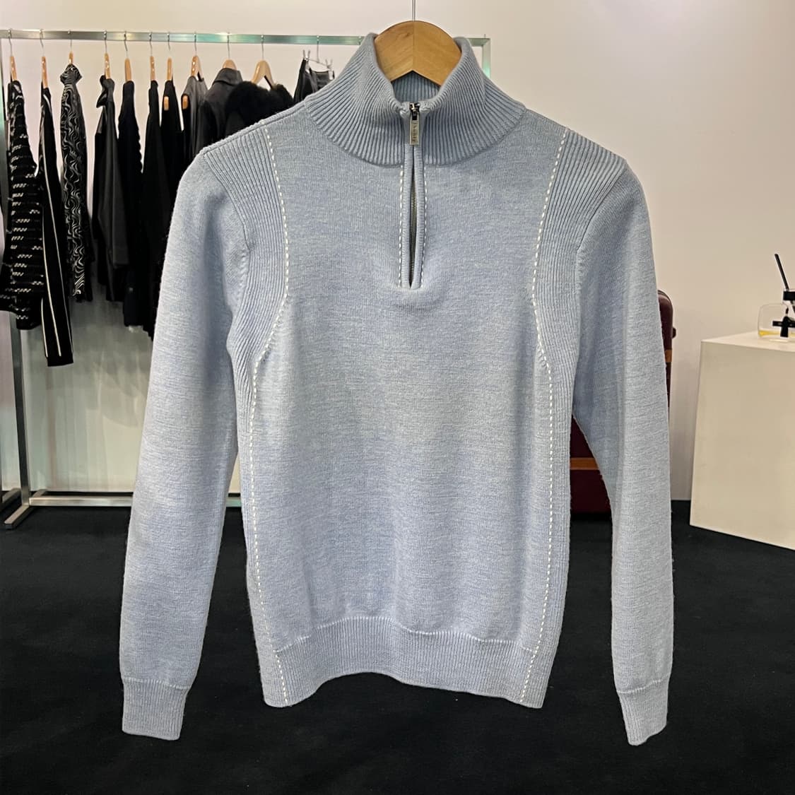 [40] 띠어리 울100% 니트 하프집업  상품이미지1