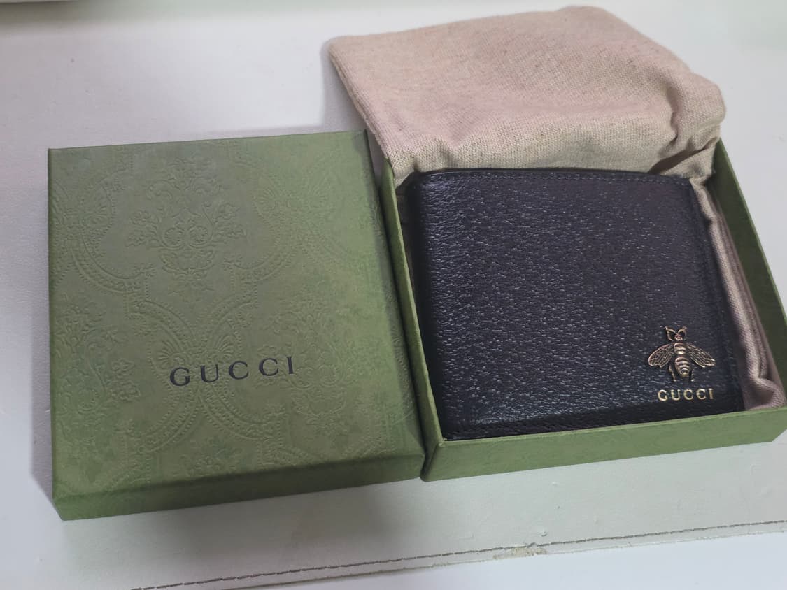 정품 구찌 25fw 꿀벌 로고 소가죽 반지갑 새제품 상품이미지1