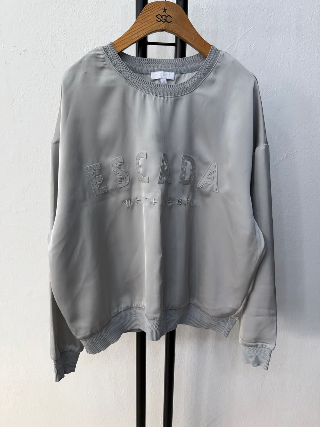 정품) 에스카다 여성 24ss 나일론 로고 맨투맨 S  상품이미지1