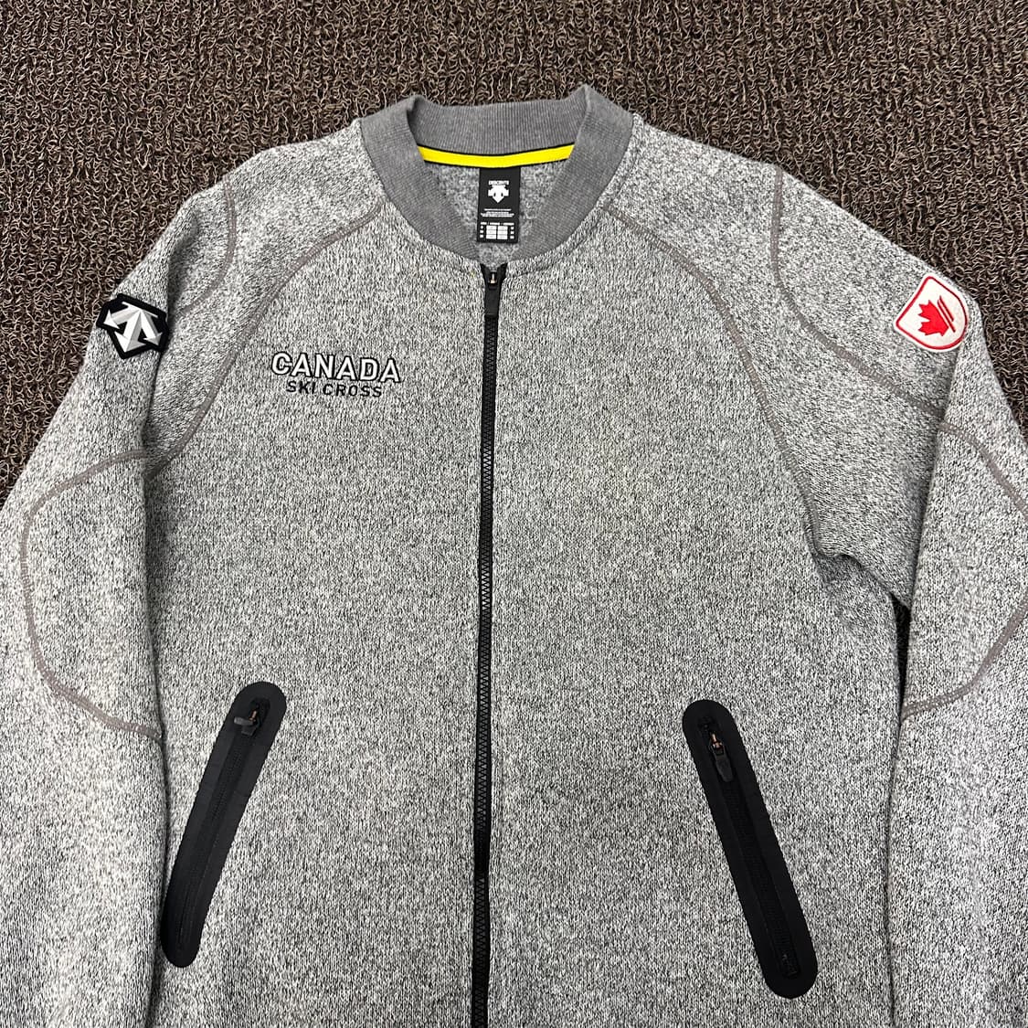 데상트 캐나다 스키 크로스 기모 집업 점퍼 자켓 그레이 105(XL) 상품이미지2