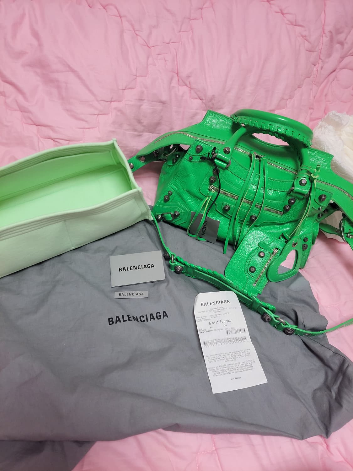 정품)급처미사용새상품!발렌시아가 월욜98에예약네고X네오카골스몰크로스백가방 상품이미지5