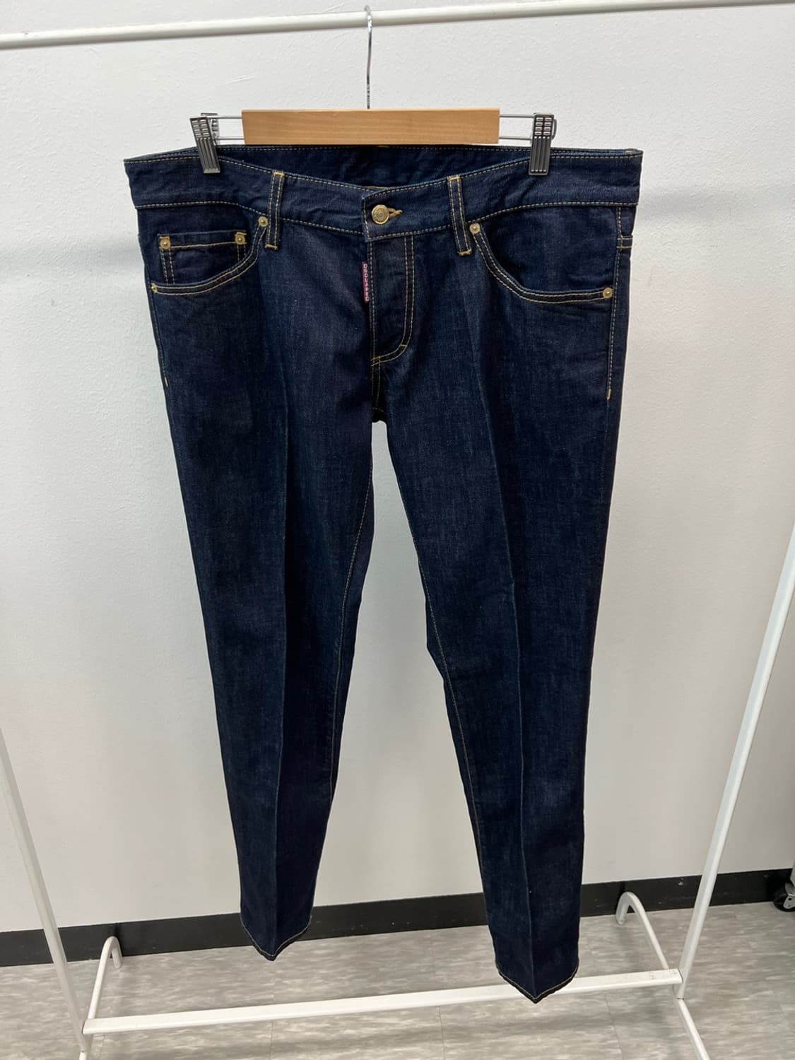 35) 디퀘 진청 메이플 슬림진 상품이미지1