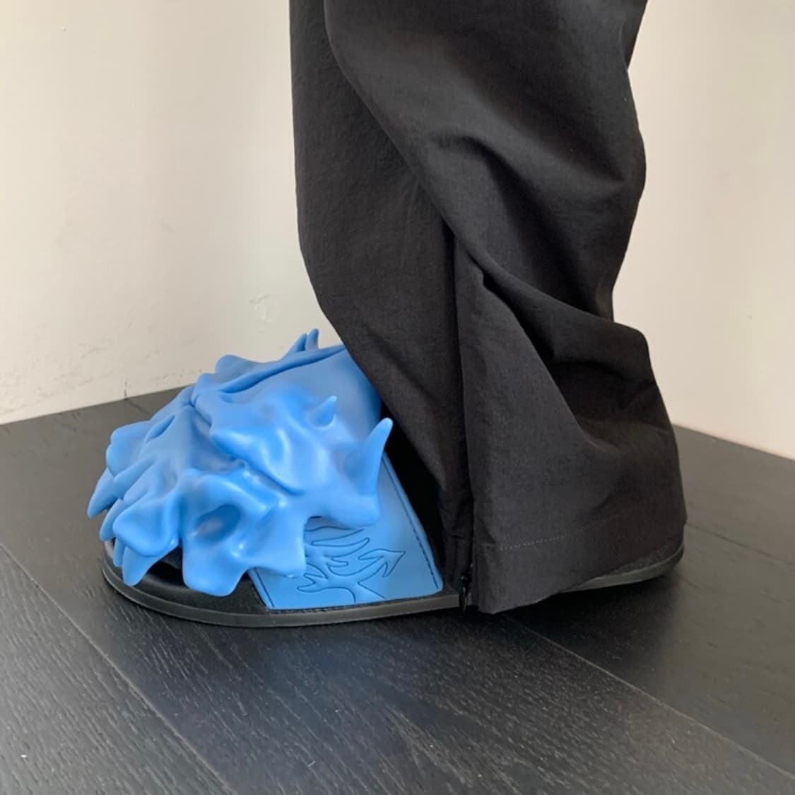 ITCC x SHCR scull slippers 상품이미지2