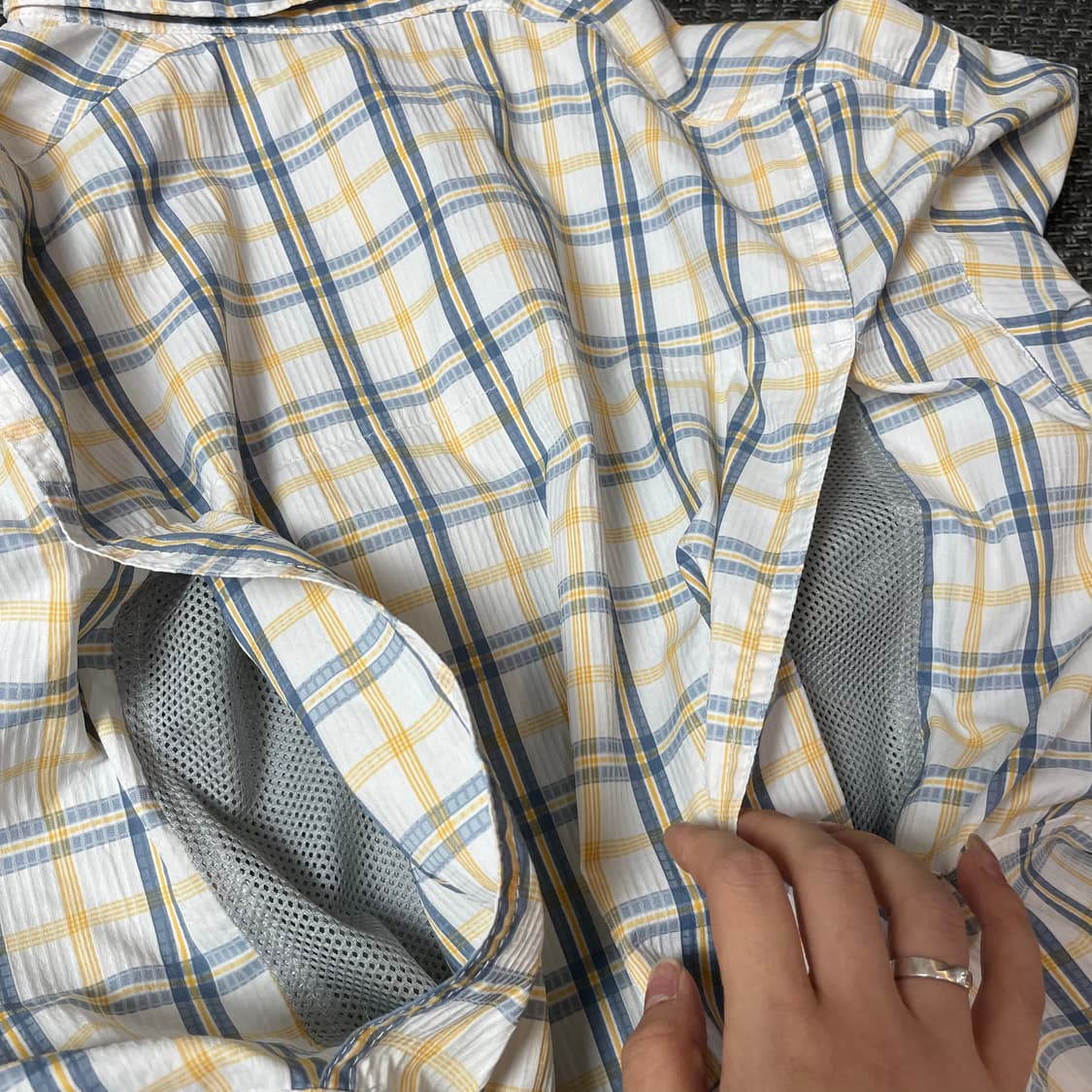 컬럼비아 화이트 옐로우 블루 투포켓 체크 폴리 긴팔 셔츠 M 상품이미지5