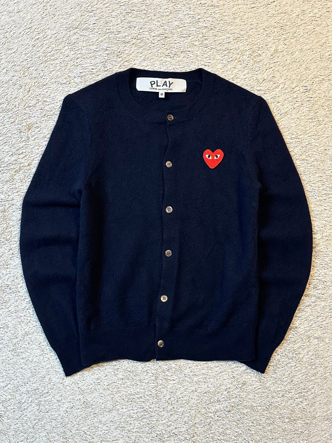 꼼데가르송 레드 하트와펜 울 가디건 네이비 상품이미지1