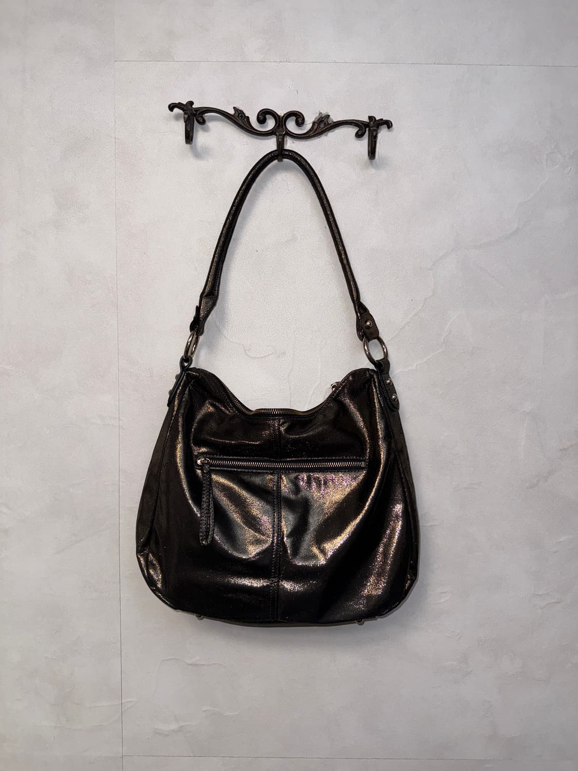 Metal bronze pocket detail shoulder bag 상품이미지4