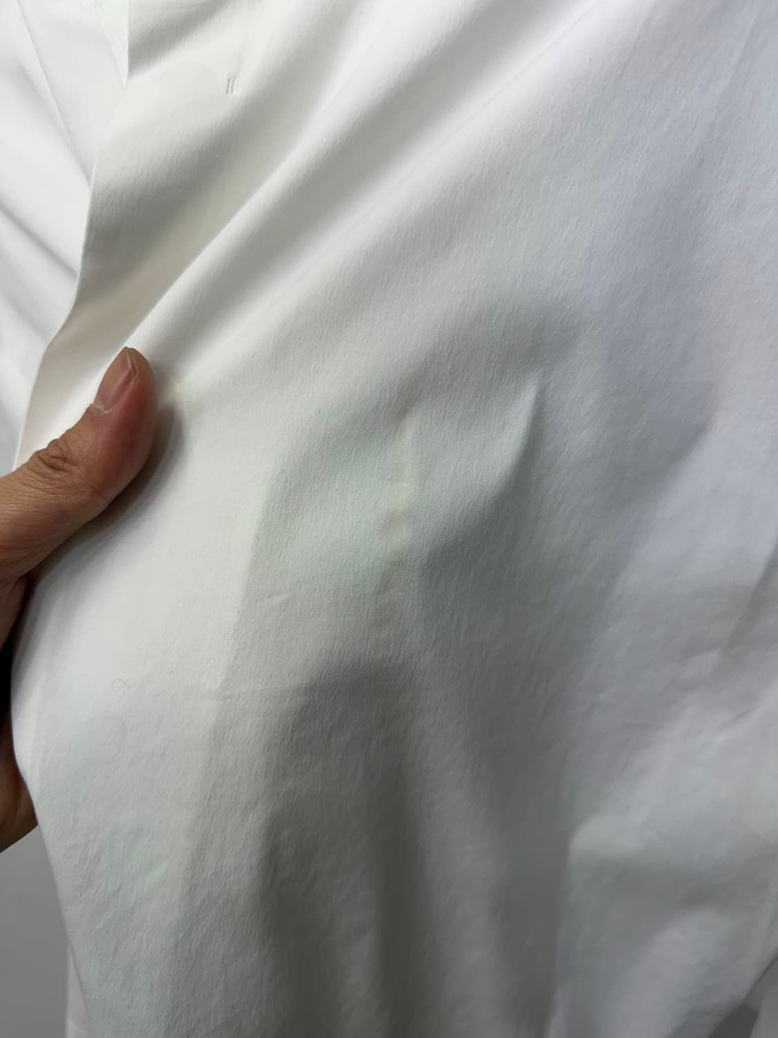 정품) COS 코스 남성 화이트 칠부셔츠 L 상품이미지5